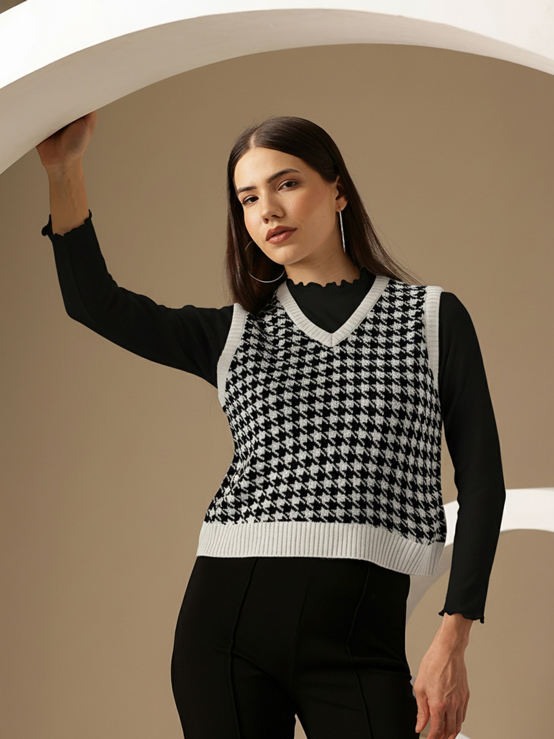 Chemistry Houndstooth Sweater Vest