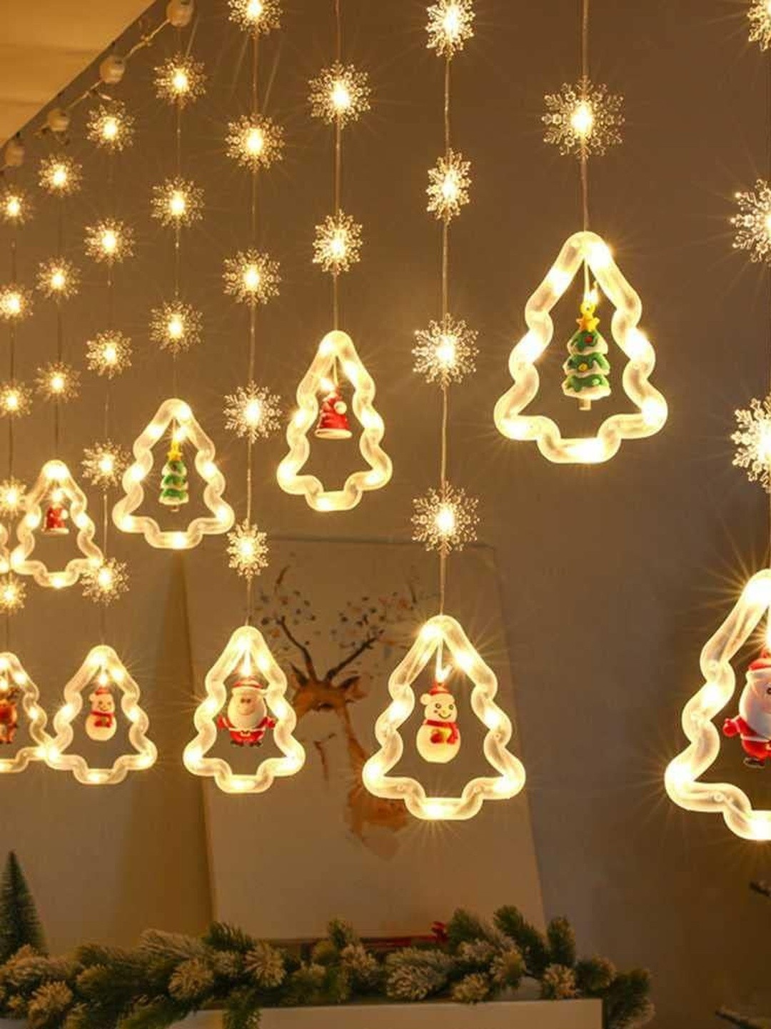 Quace Christmas Tree Curtain Theme 2.5m Warm-White Weather-Resistant String Lights