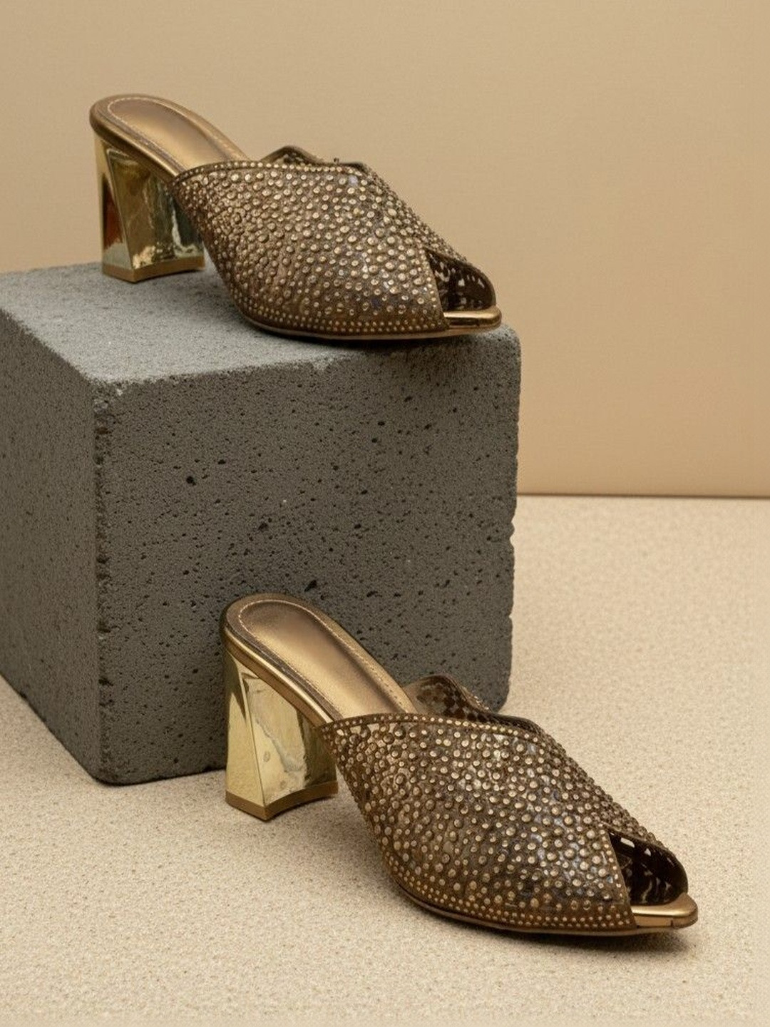 Gulmeren Women Embellished Party Block Mules