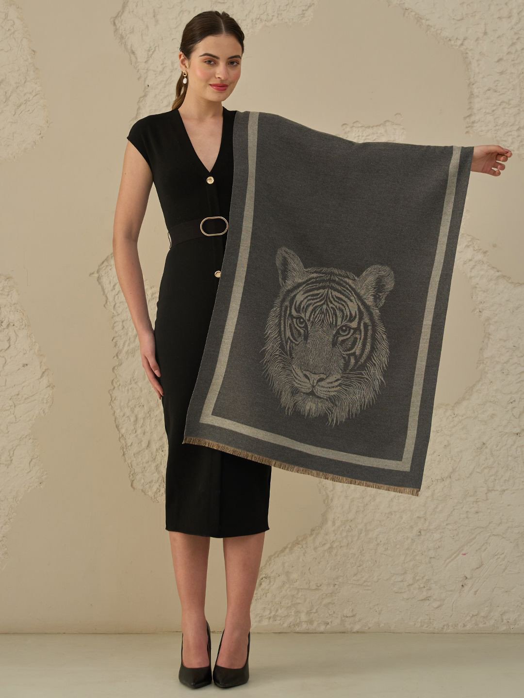 Knitkala Cashmere Reversible Woollen Tiger Print Winter Stole