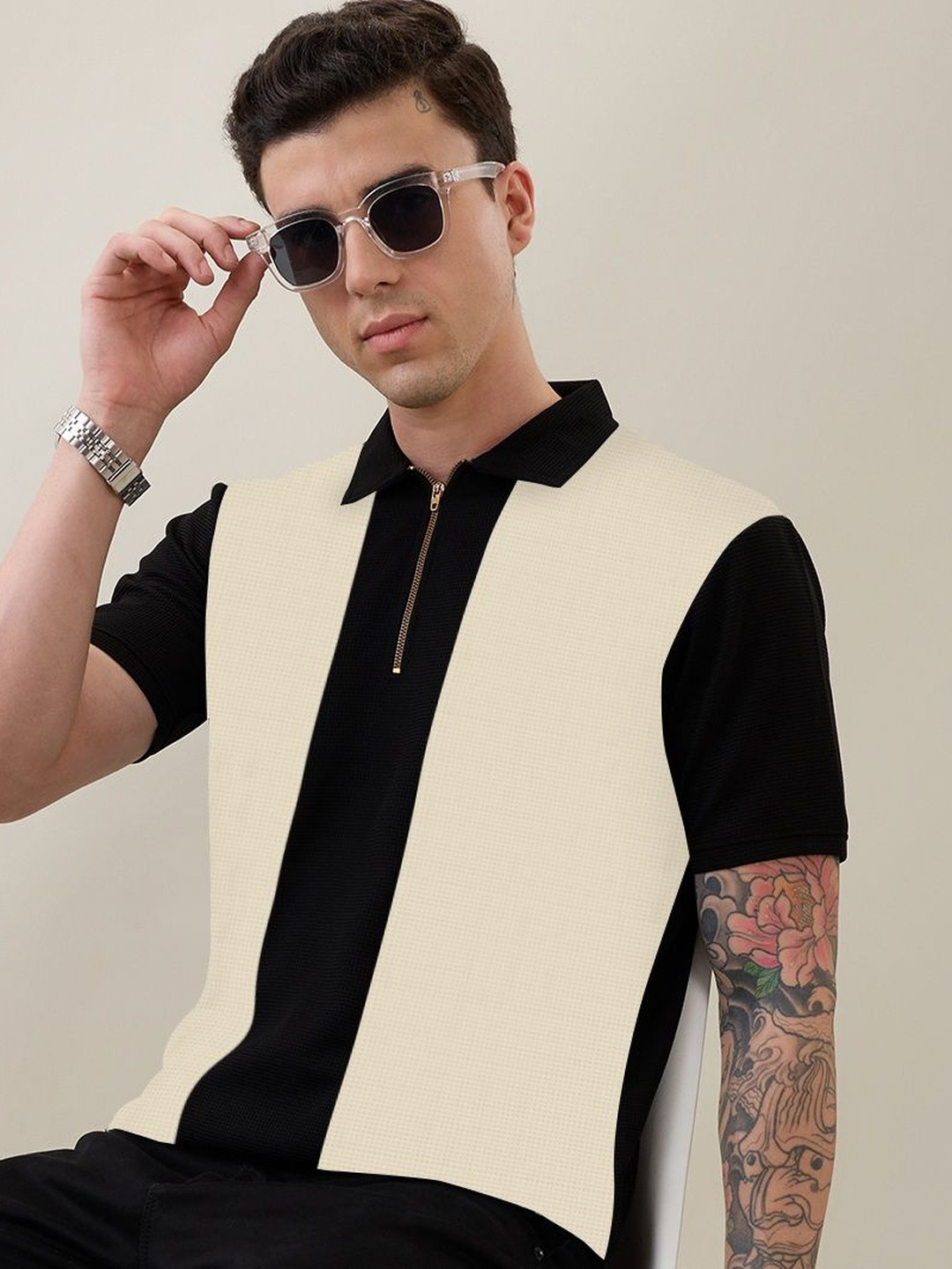 KAJARU Men Colourblocked Polo Collar Short Sleeves Regular Fit T-shirt