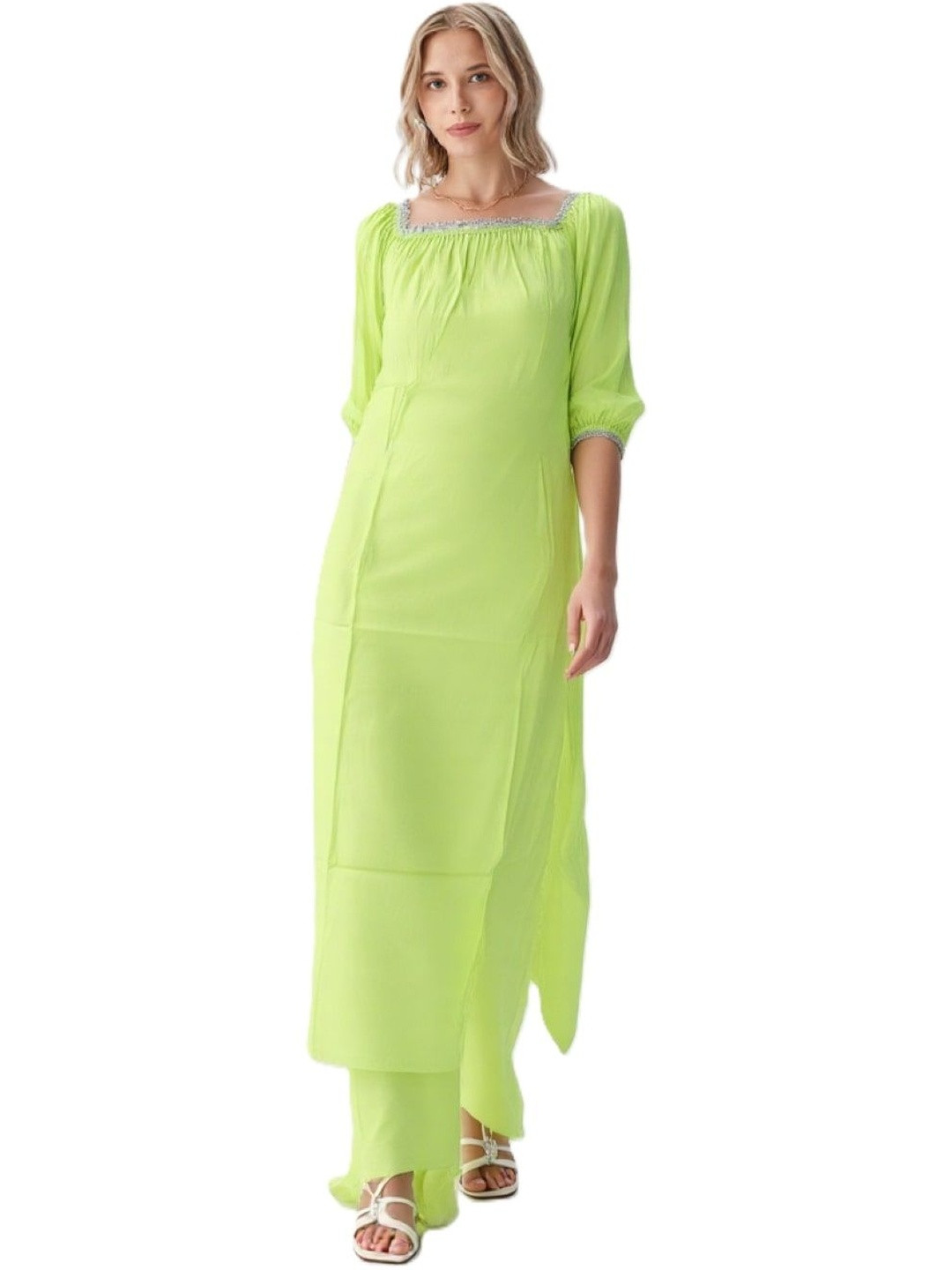 V.T FASHION Square Neck Three Quarter Sleeves Kurta With Palazzos