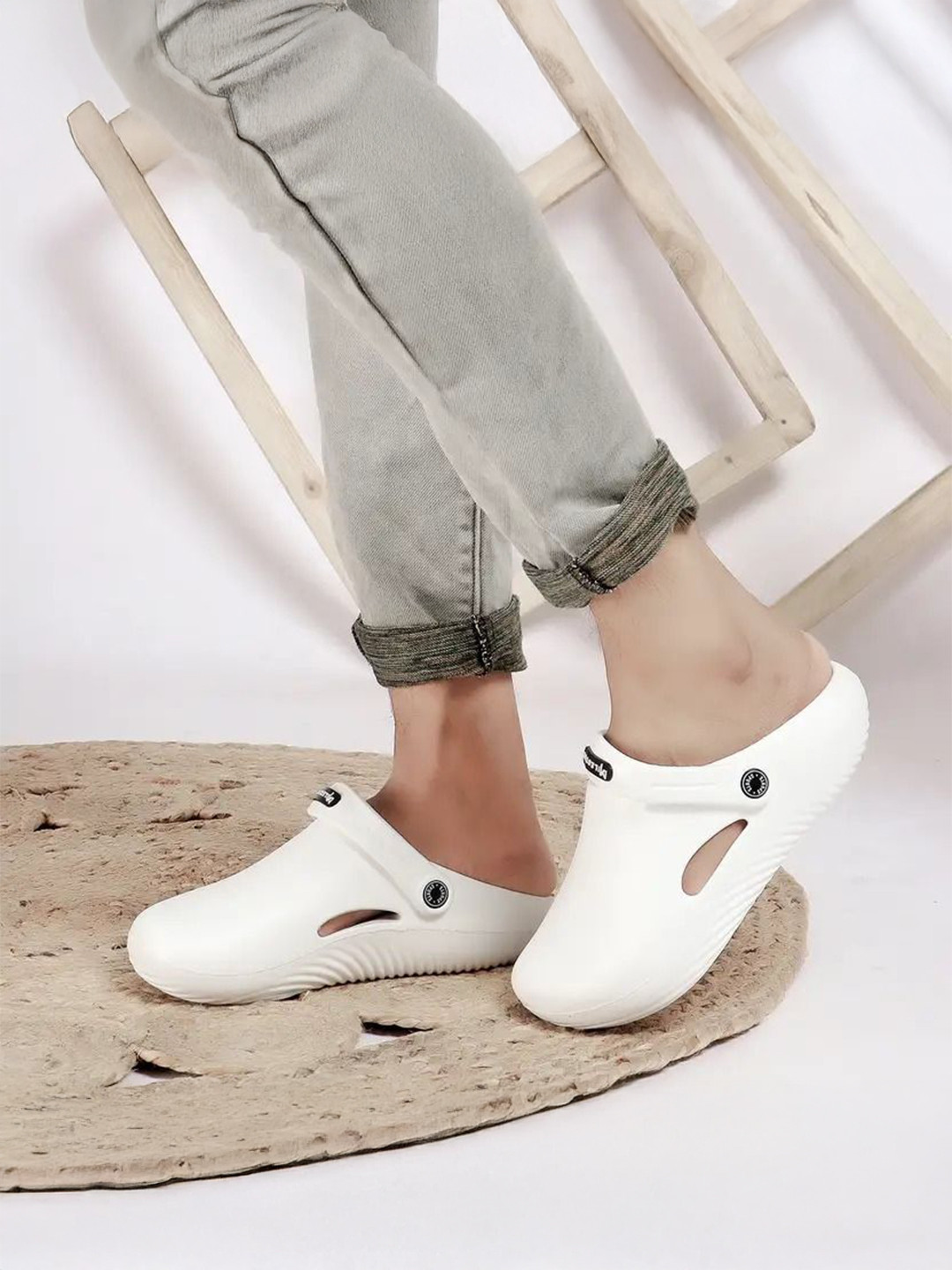 RICHALE ILITE Men Self Design EVA Clogs
