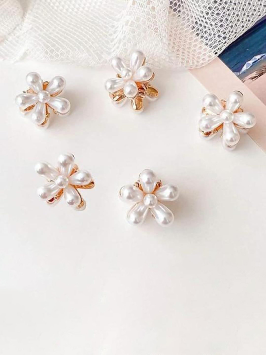 FHONEX Women Set of 10 Pearls Details Mini Claw Clip