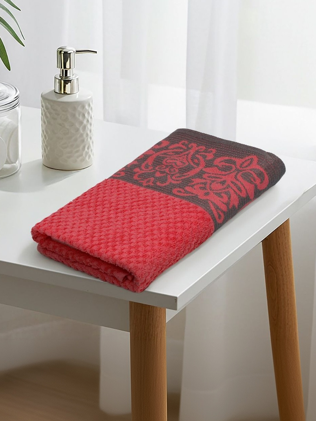 LIBERTY TOWELS Red Pure Cotton Printed 400 GSM Super Soft Adult Bath Towel-1.14 m x 0.56 m