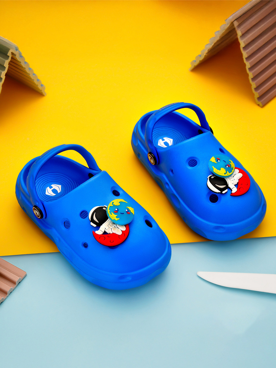 Hoppa Buzz Royal Blue Kids Clogs