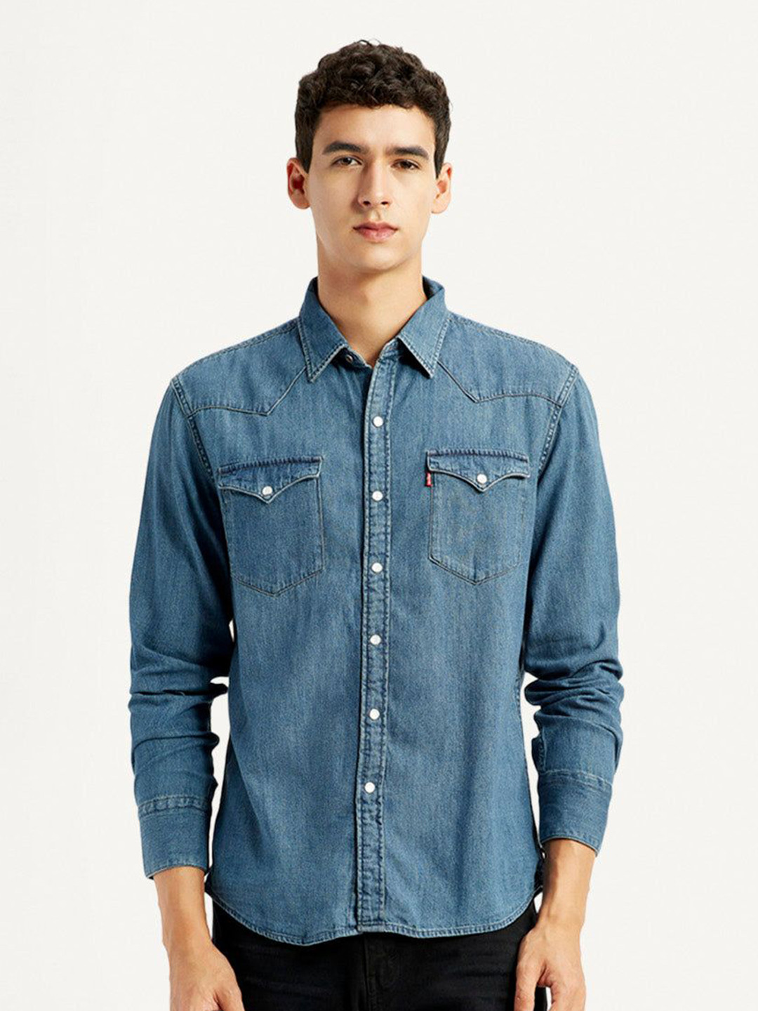 Levis Men Classic Slim Fit Spread Collar Long Sleeves Casual Denim Shirt