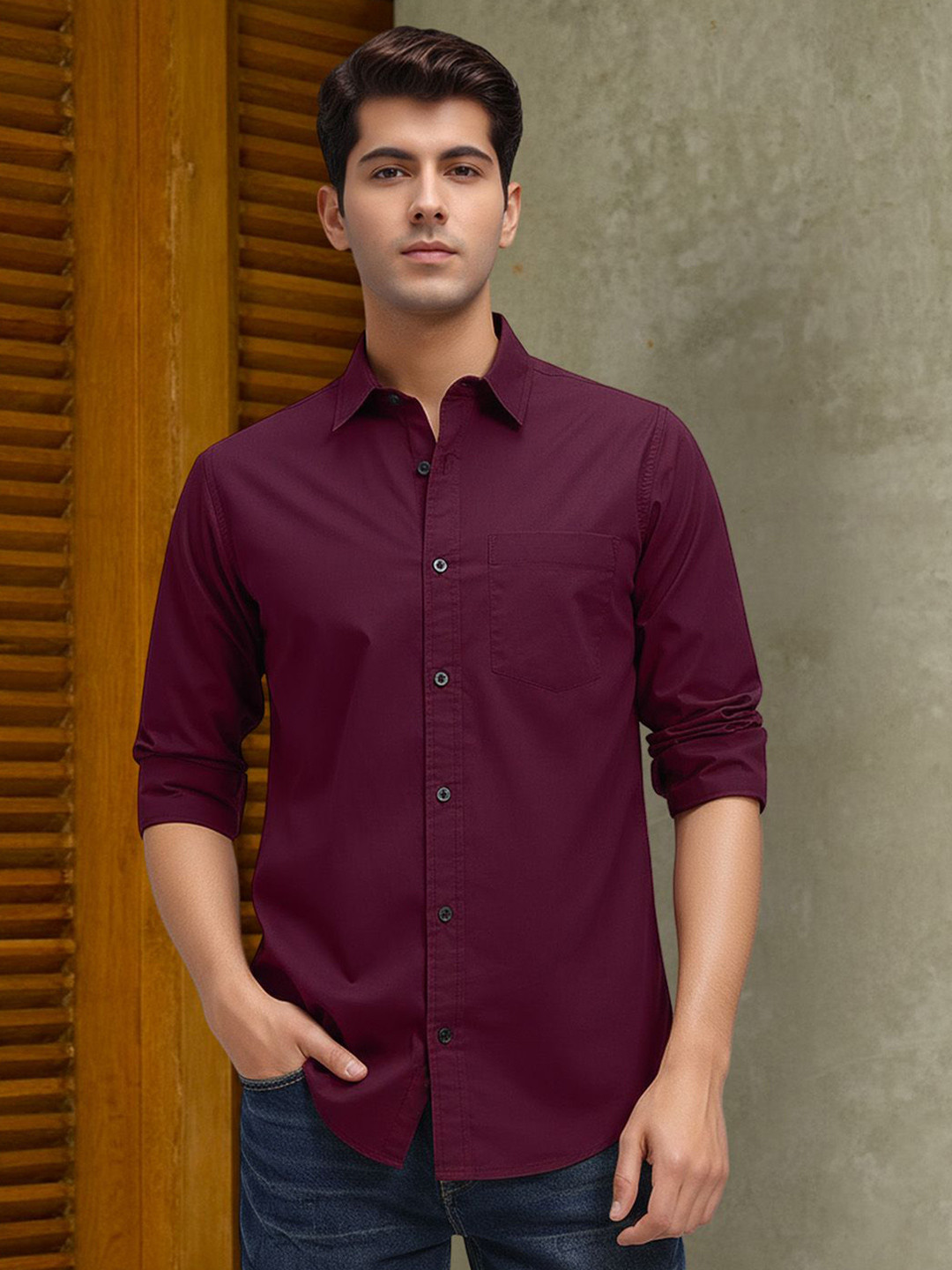 Moda Rapido Men Solid Regular Fit Spread Collar Roll-Up Sleeves Shirt