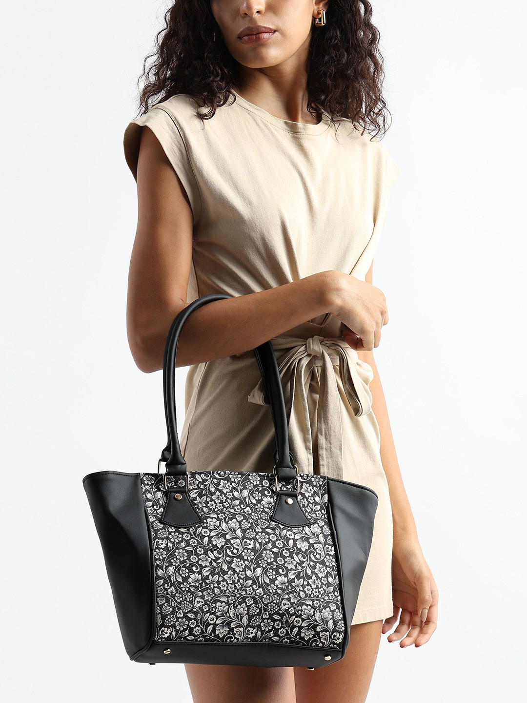 XOVEE Women Messenger Structured Handheld Handbags