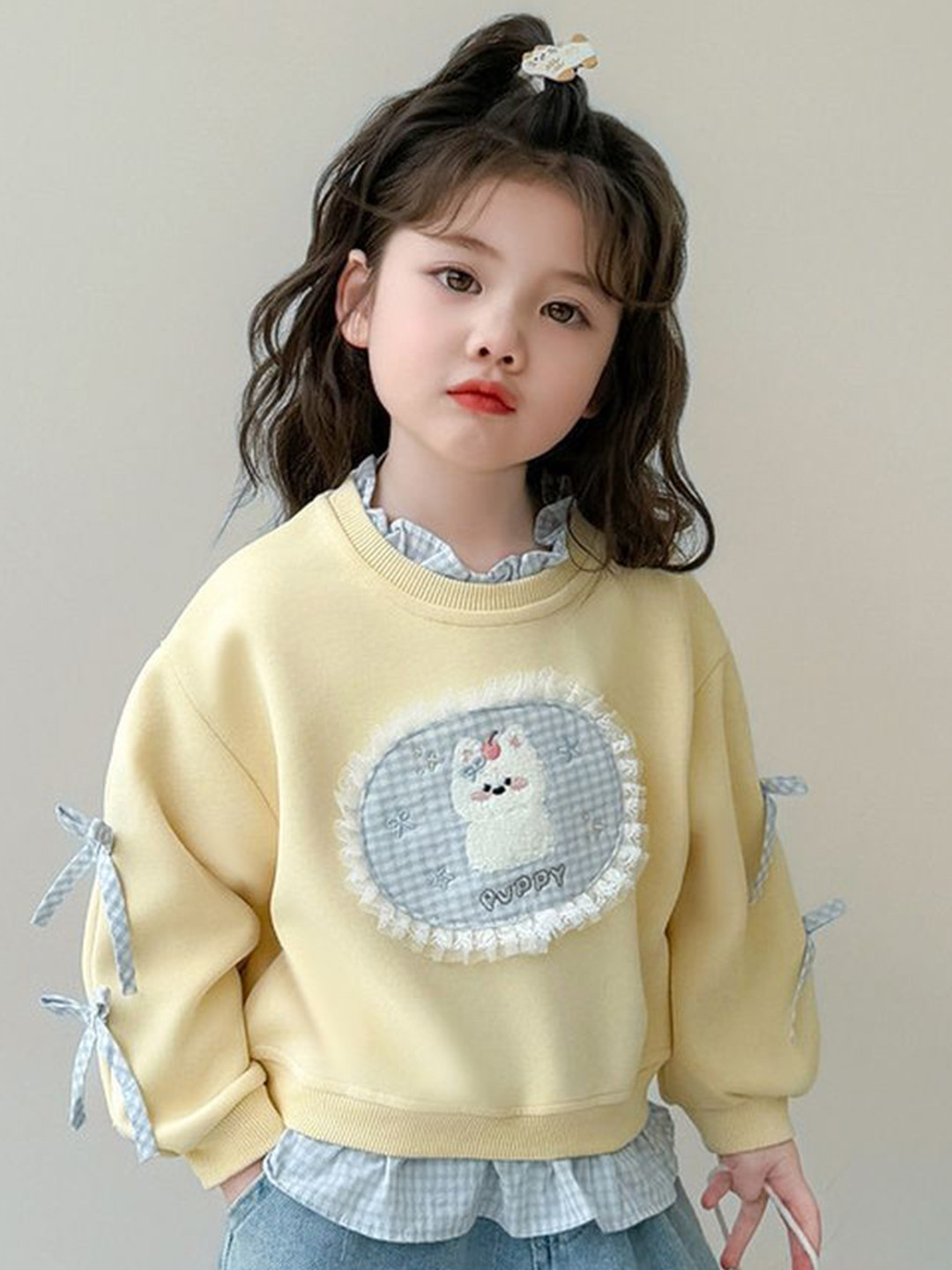 LULU & SKY Girls Graphic Self Design Round Neck Bow Accent Long Sleeves Sweatshirt
