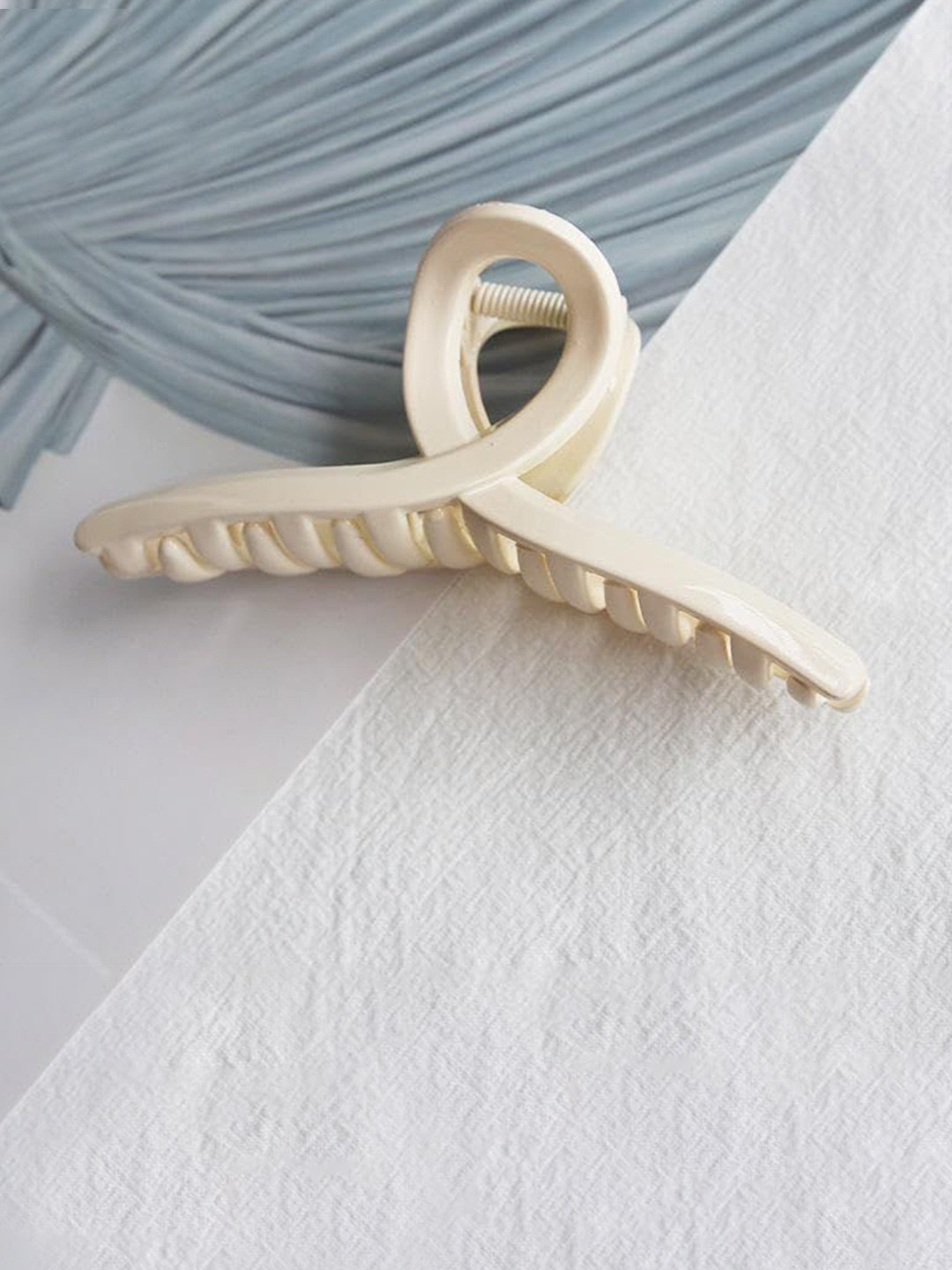 FHONEX Women Set of 4 Matt Finished T-Shapes Claw Clip