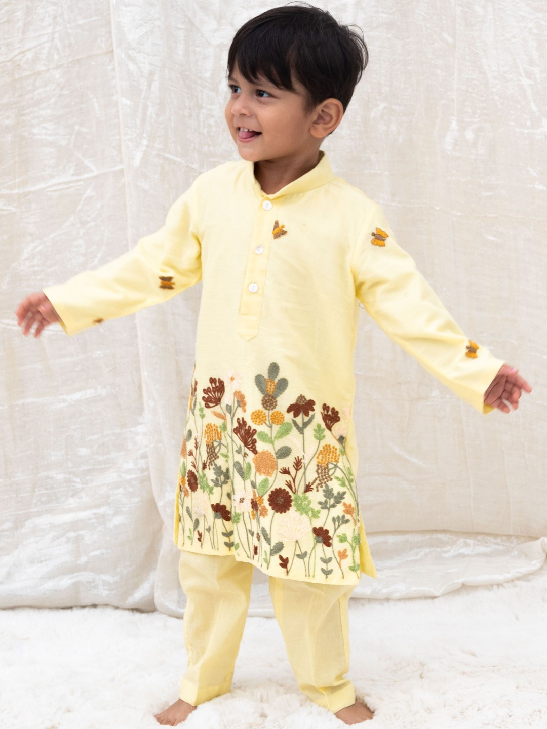 Fayon Kids Boys Floral Embroidered Mandarin Collar Thread Work Kurta With Pyjama