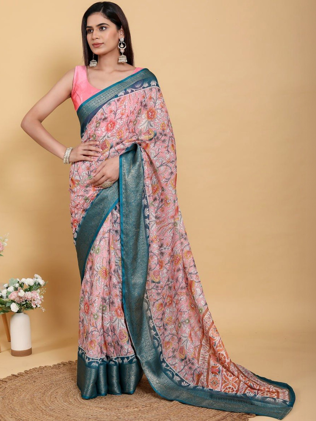 DAATAR Floral Printed Zari Saree Woven Design Border  With Blouse Piece