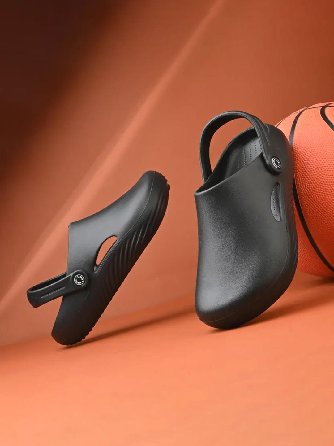 RICHALE ILITE Men Chunky Clogs With Backstraps