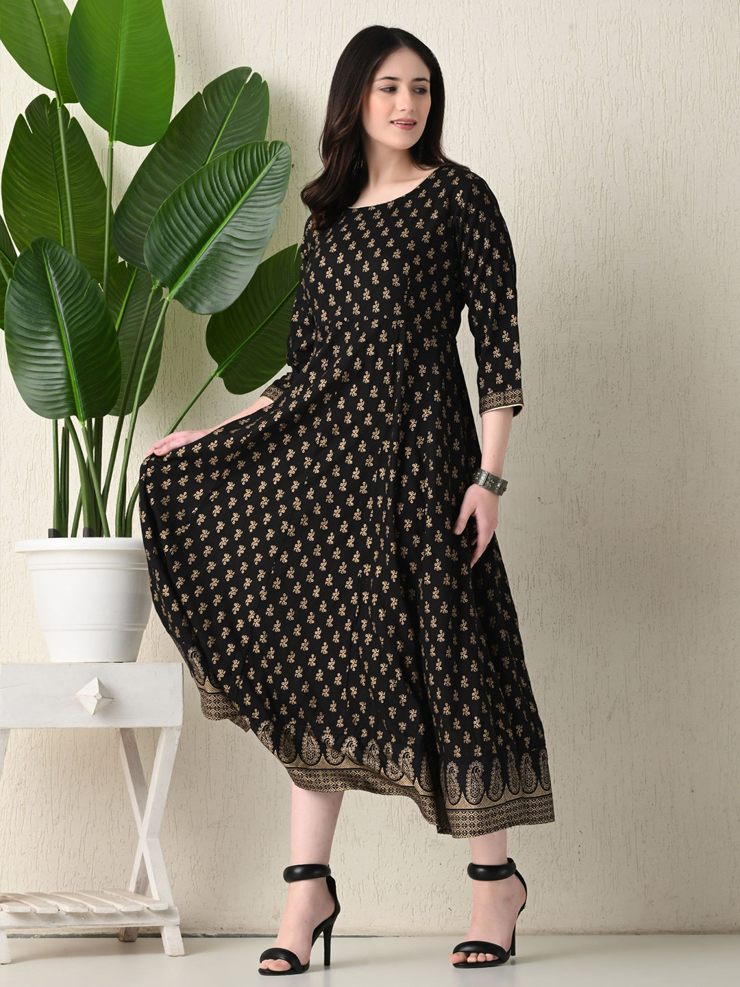 SHREE ARIHANT CREATIONS Floral Woven Design Boat Neck Tiered A-Line Dresses