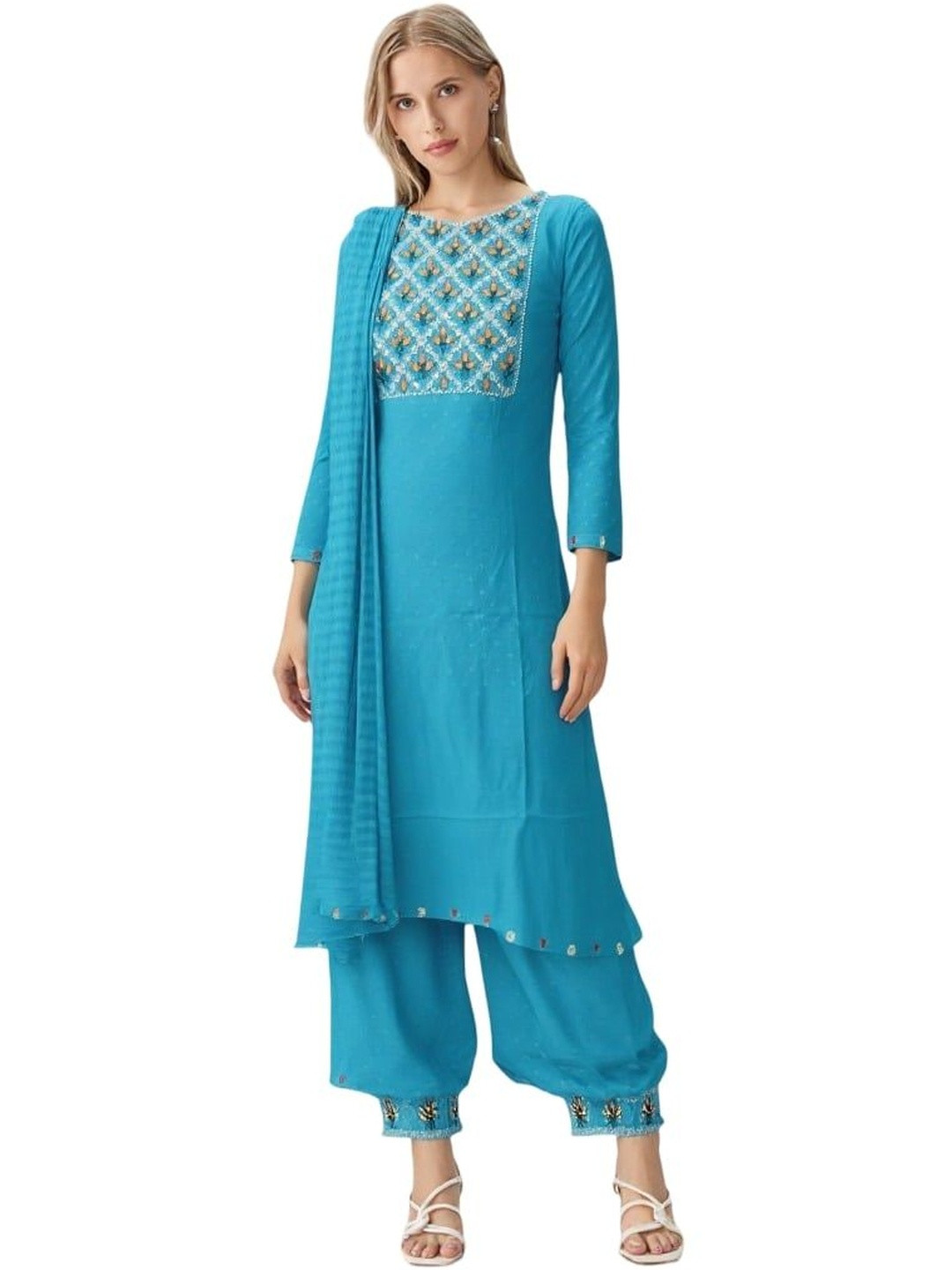 V.T FASHION Floral Yoke Design Thread Work Pure Cotton Kurta With Harem Pants & Dupatta