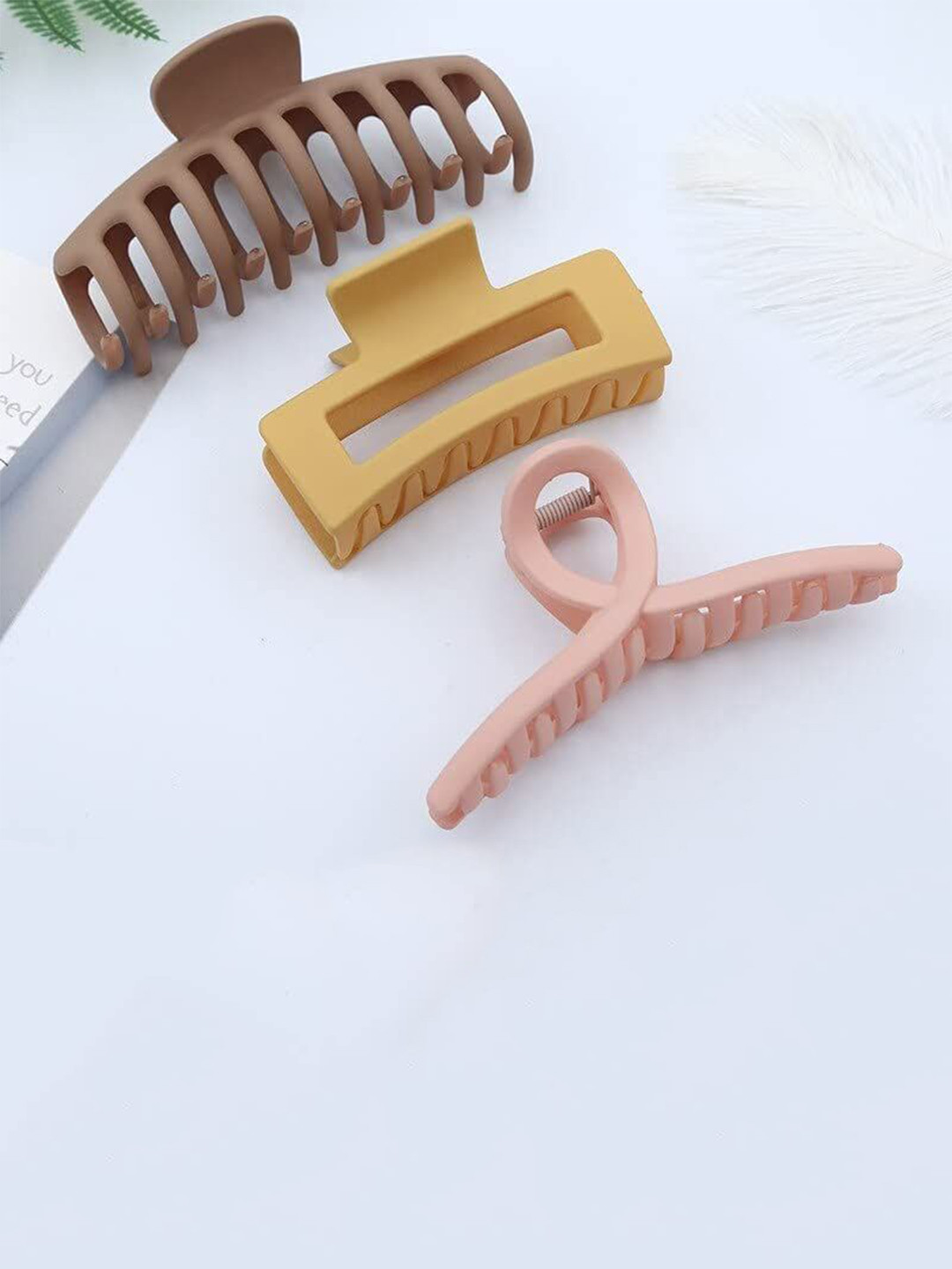 SHREEWATCHES Women Set of 3 Plastic Claw Clip