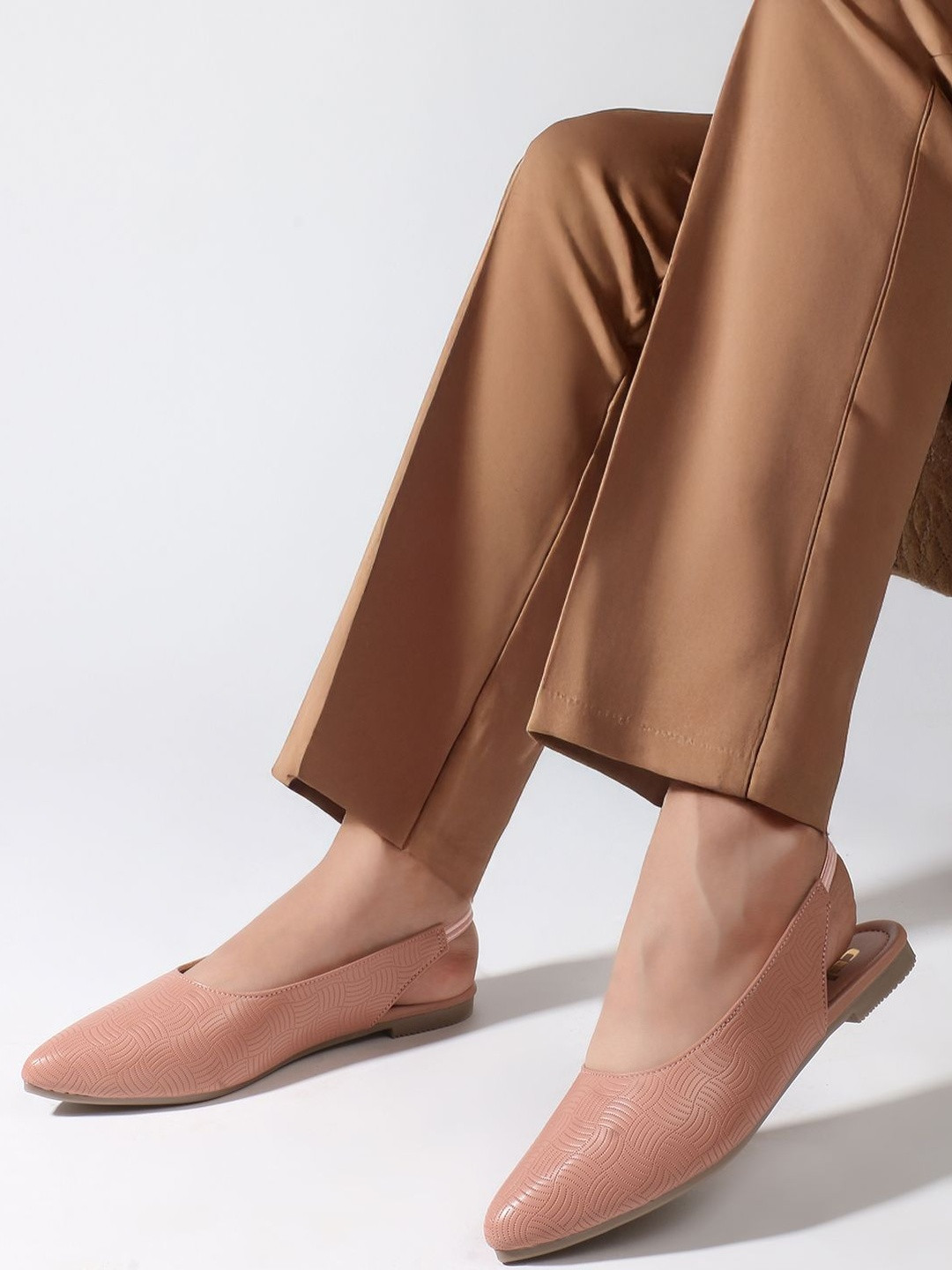 Colo Women Textured Slingback Pointed Toe Mules Flats