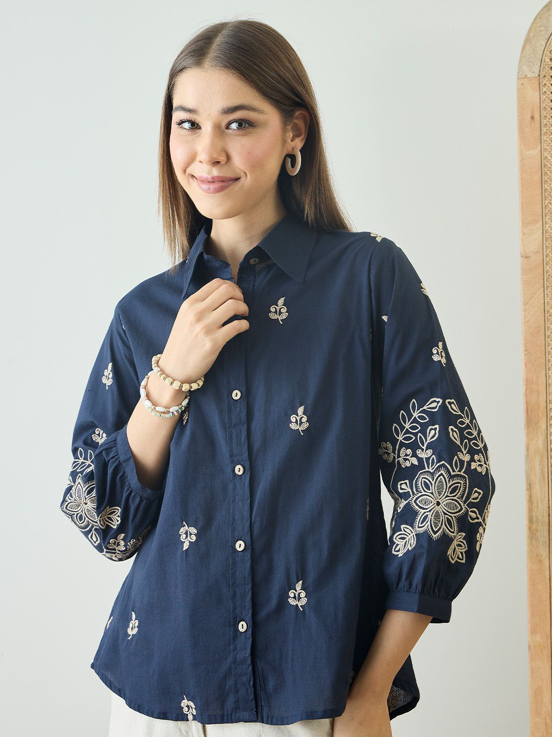 ZUMMER Women Smart Floral Embroidered Spread Collar Cotton Shirt