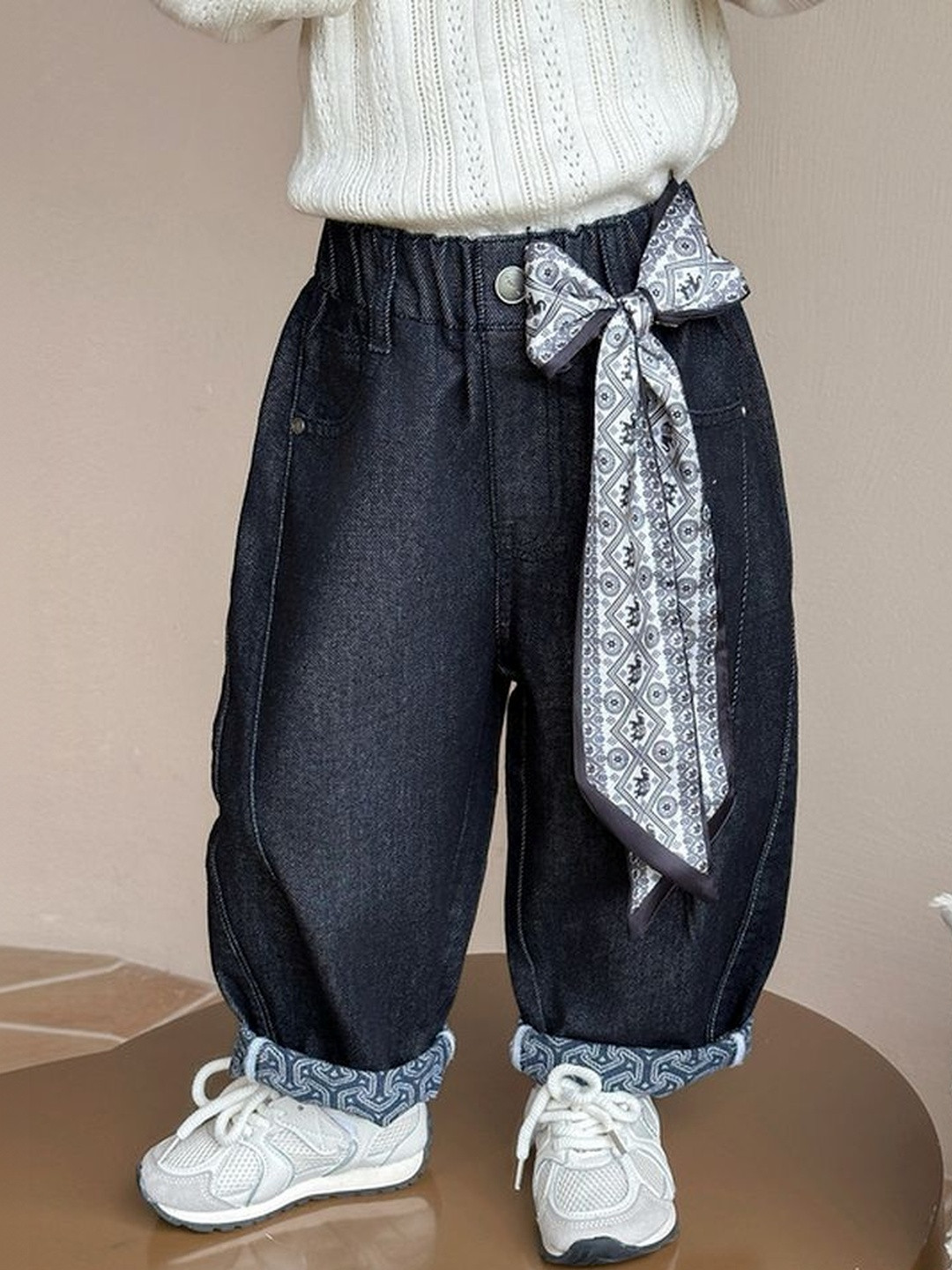 LULU & SKY Girls Printed Mid Rise Baggy Fit Jeans With Bow