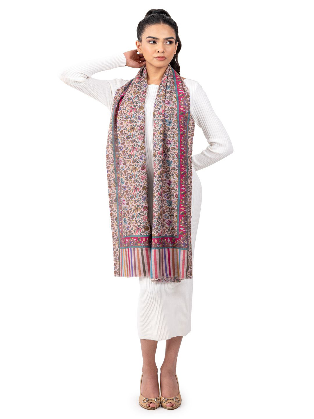 Naureen Women Floral Printed Stole