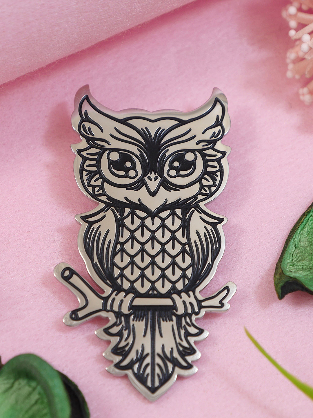 ADORN Unisex Stainless Steel Owl Shaped Minimal Brooch