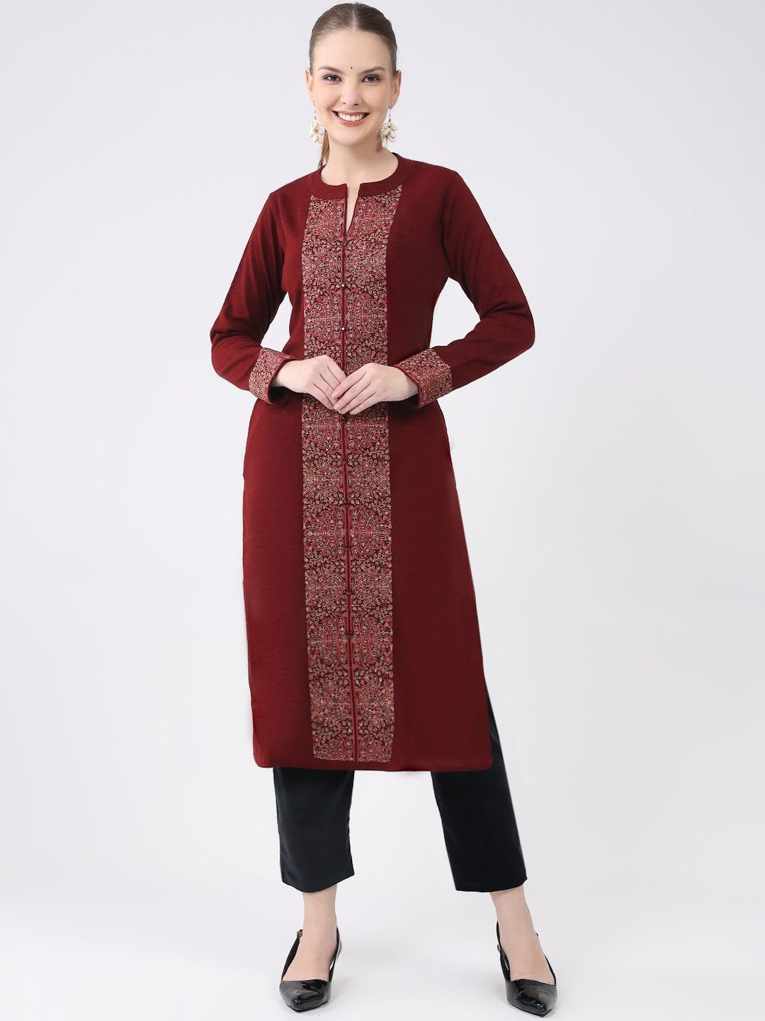 Monte Carlo Women Floral Printed Round Neck Full Sleeve Straight Kurta