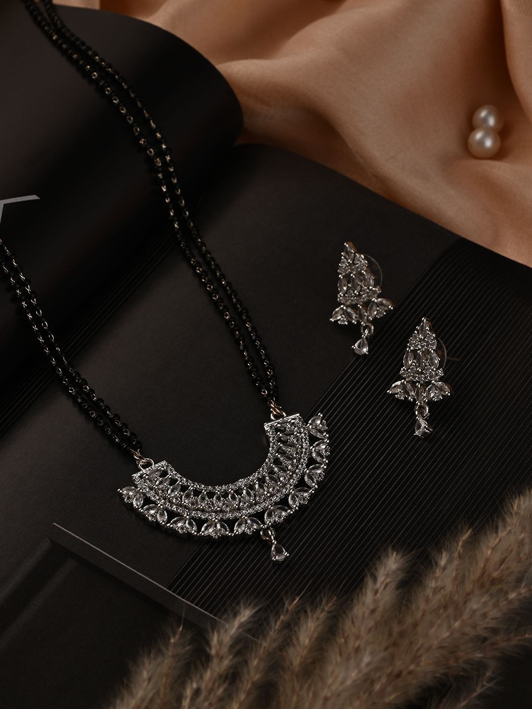 VENI Silver-Plated Artificial Stones Studded & Beaded Mangalsutra With Earrings