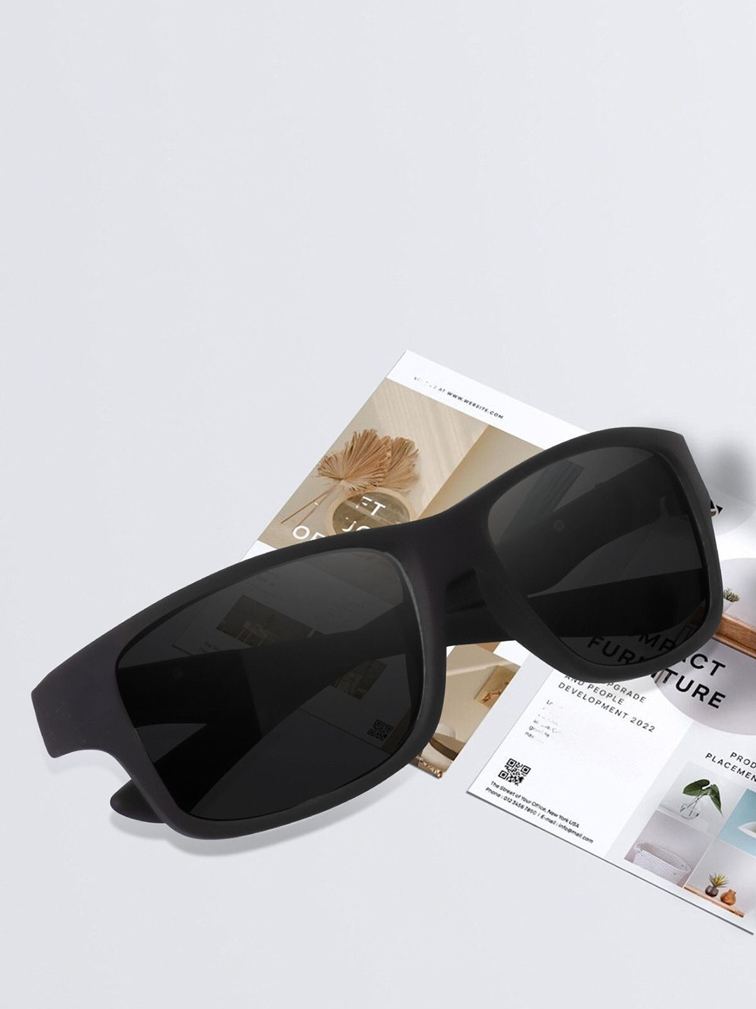 EYMEN I Unisex Polarised and UV Protected Lens Rectangle Sunglasses eym_IBlack@Fasteg