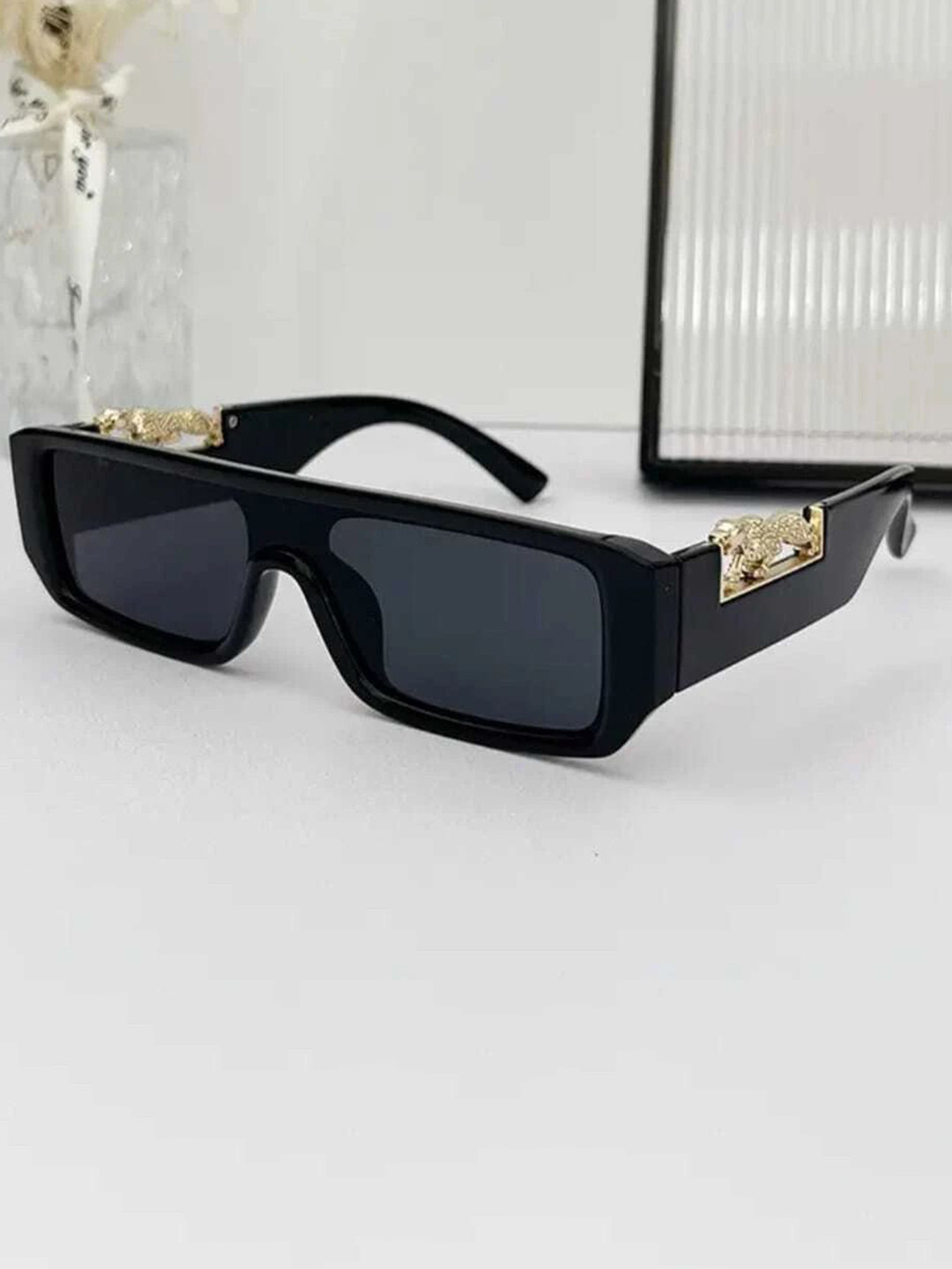 EYMEN I Unisex Rectangle with Polarised and UV Sunglasses eym_IBlack@Agreed-0055