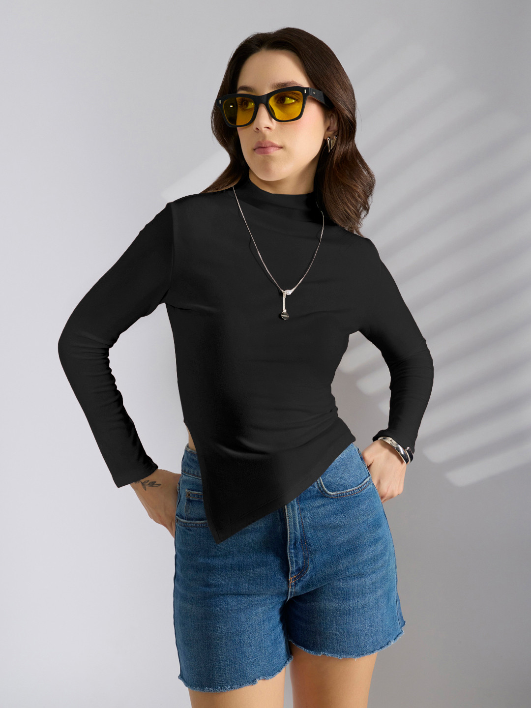 SHOWOFF Women Asymmetric Hem Top with Neck Chain