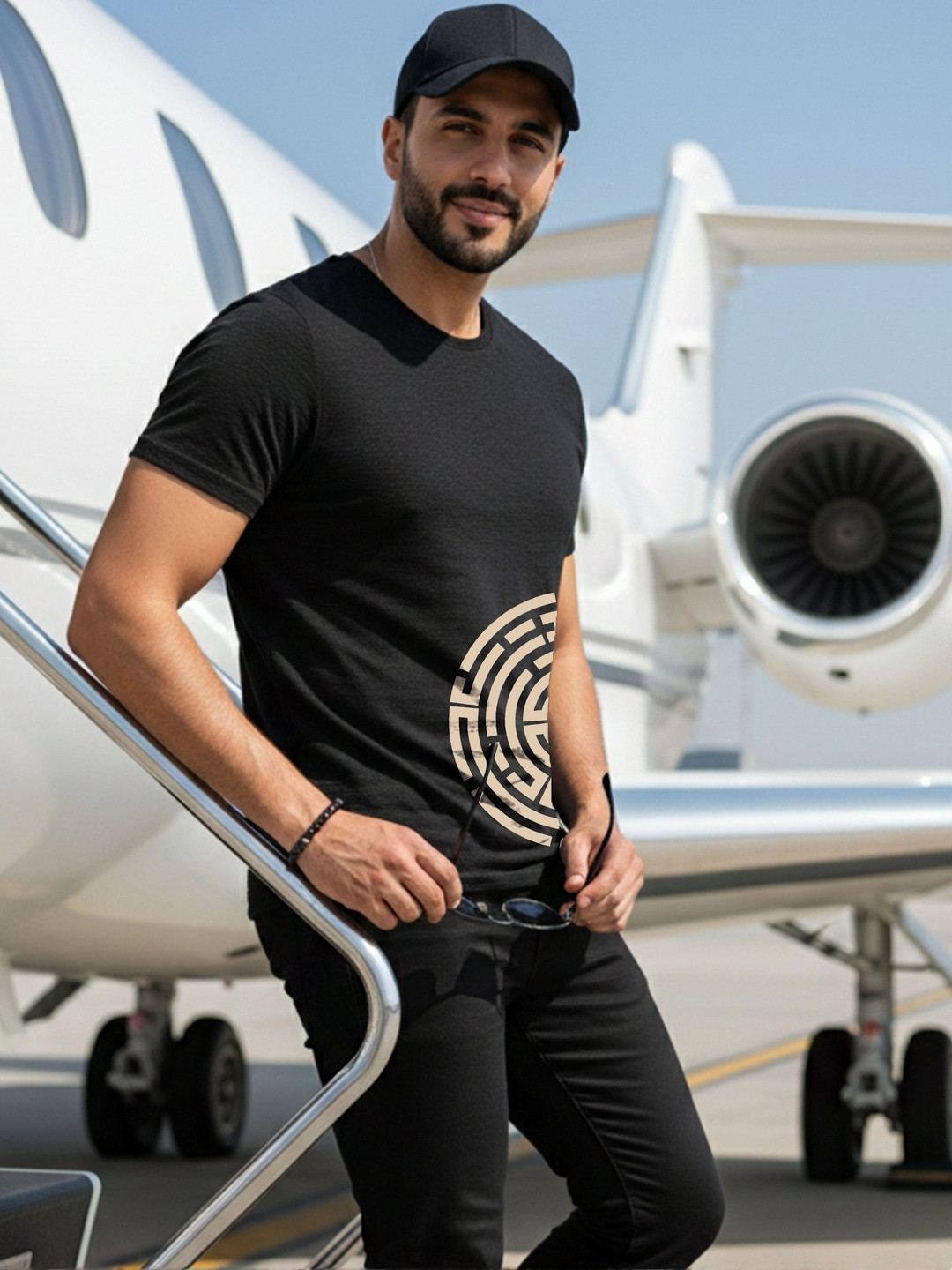 Moda Rapido Men Geometric Printed Round Neck T-shirt