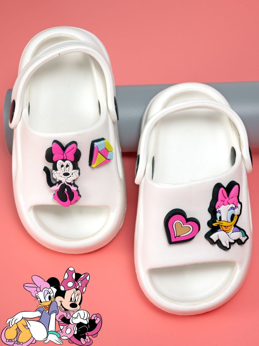 Disney By Yellow Bee Girls Printed Rubber Sliders