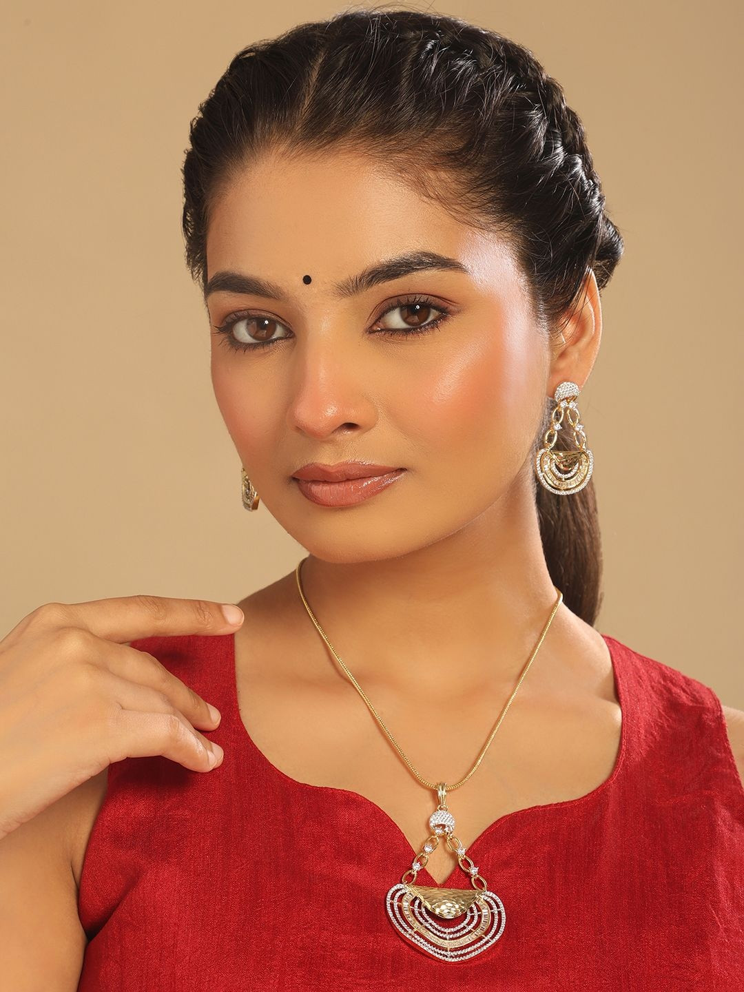 Nuyug Gold-Plated American Diamond Studded Pendent With Earrings