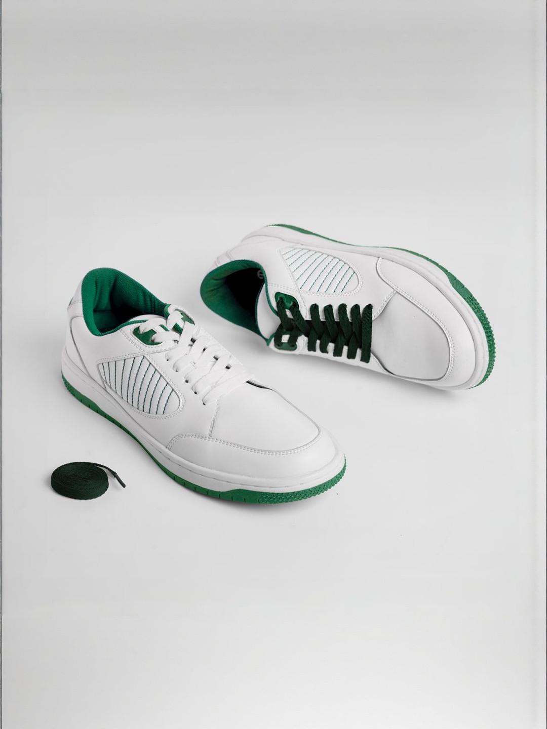 Ethik Men Solid Harp Shatter Synthetic Leather Everyday Sneakers