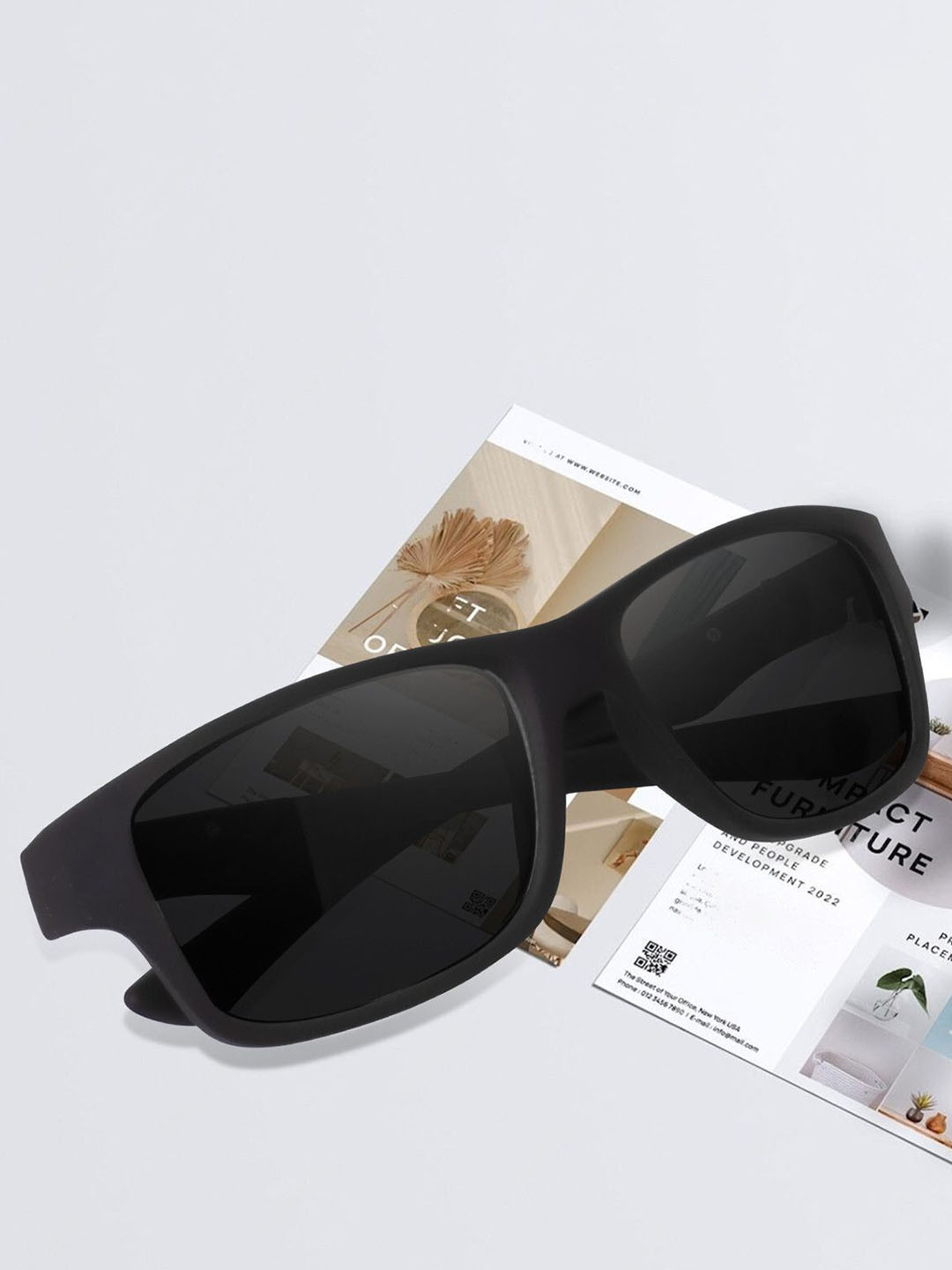 EYMEN I Unisex Rectangle Sunglasses with Polarised and UVeym_IElegant Fast-Teg@Black