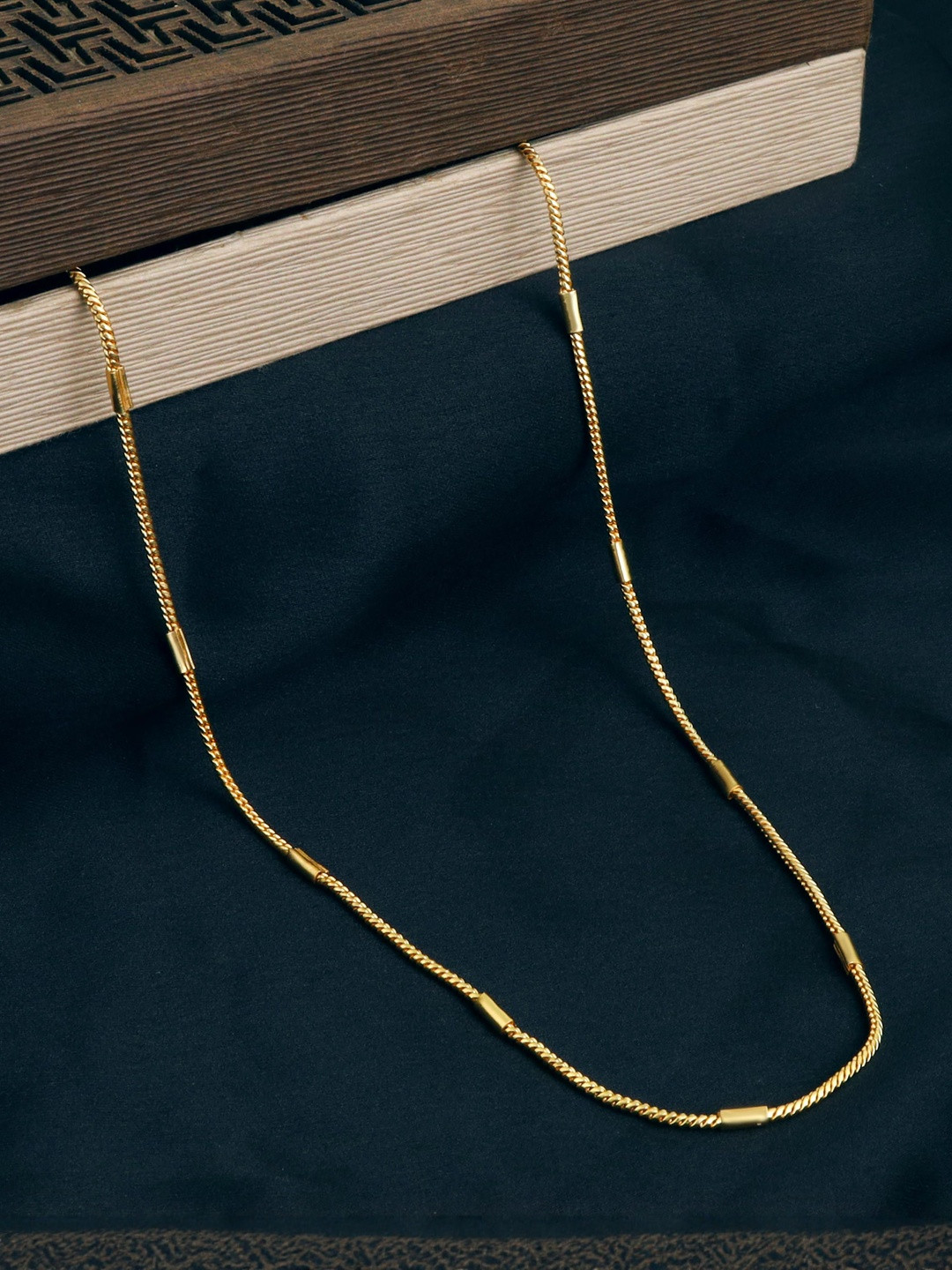 Thrillz Men Gold-Plated Thin Light Weighted Chain