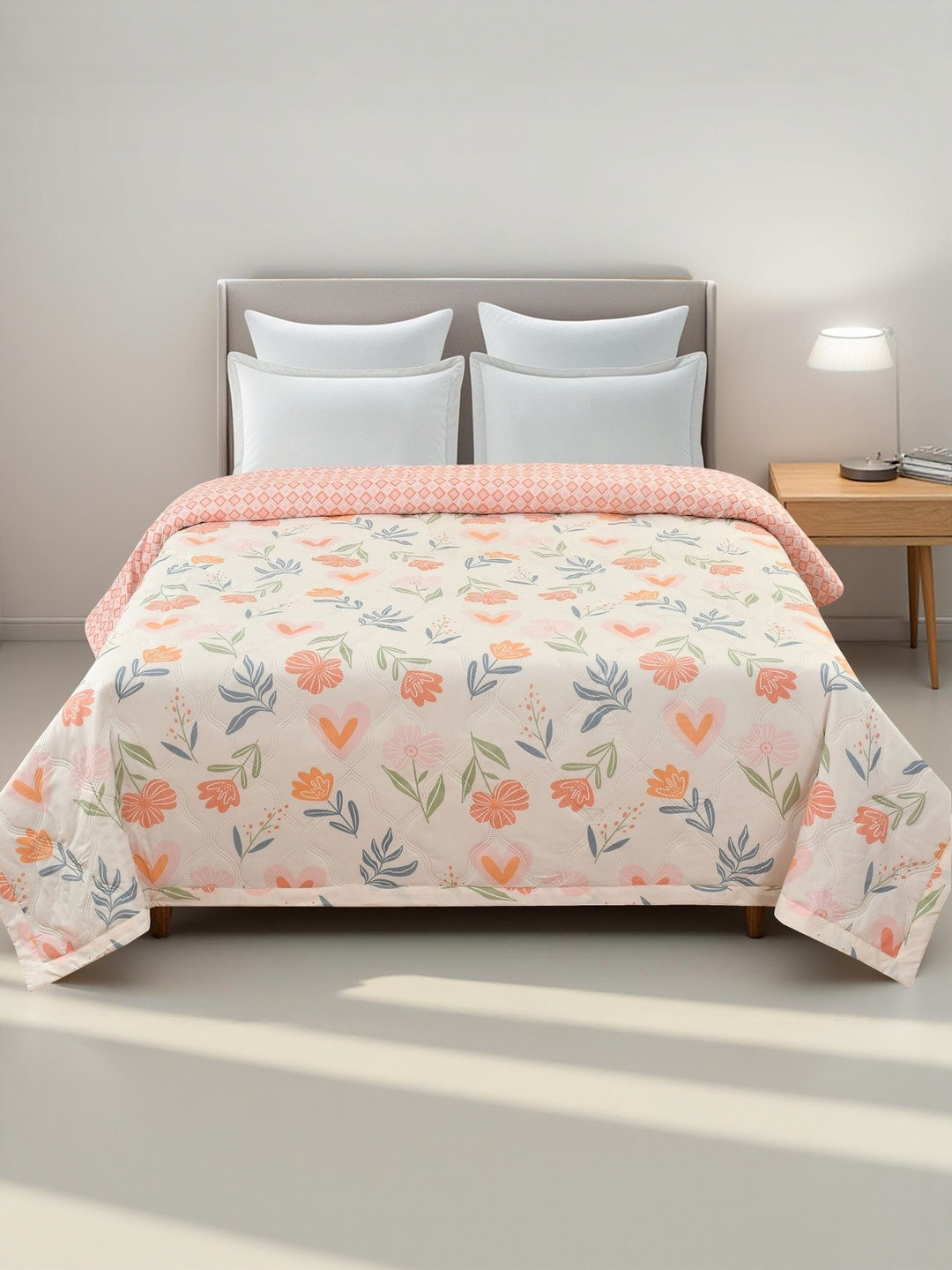 Aura Cream & Pink Floral Printed AC Room 233 GSM Ultra Sonic Cotton Double Queen Comforter
