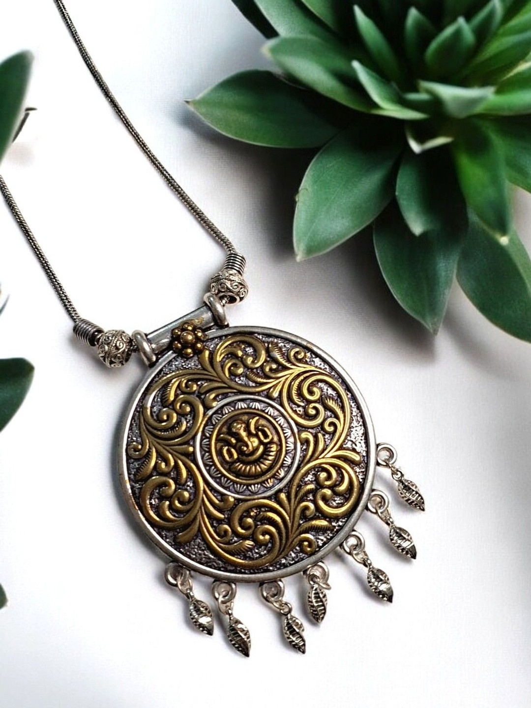 INDIAURA MODE Silver-Plated Artificial Beaded Oxidised Ganesh Ji Necklace