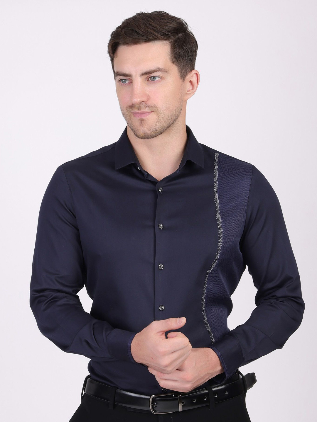 PIER 7 Men Classic Slim Fit Solid Spread Collar Cotton Casual Shirt