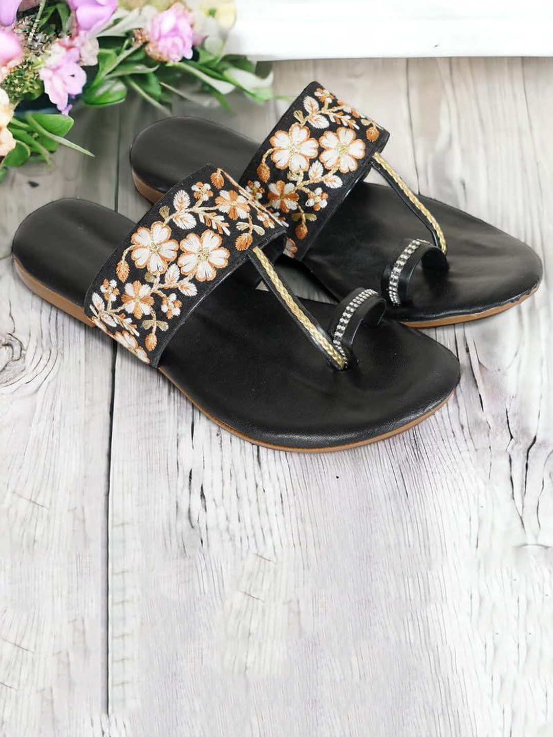 DFR Women Printed Daily Use Comfortable Ethnic Embroidered  Thong Flip-Flops