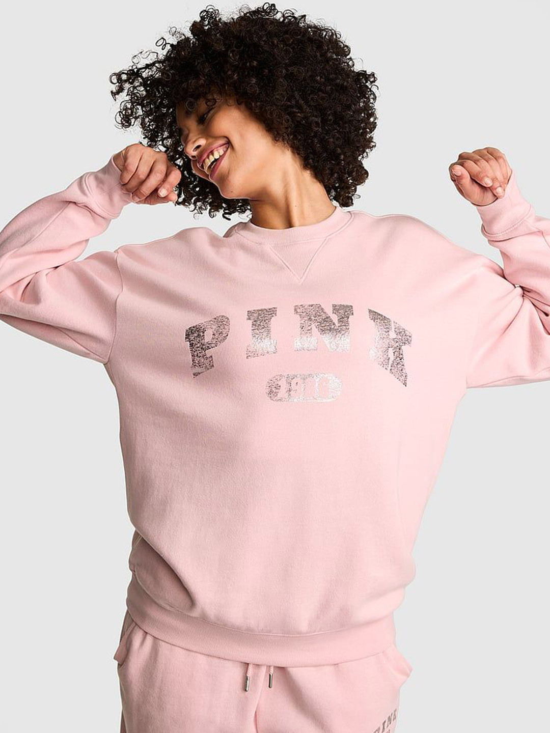 Victoria's Secret Women Round Neck Long Sleeve Oversized Pullover Sweatshirt