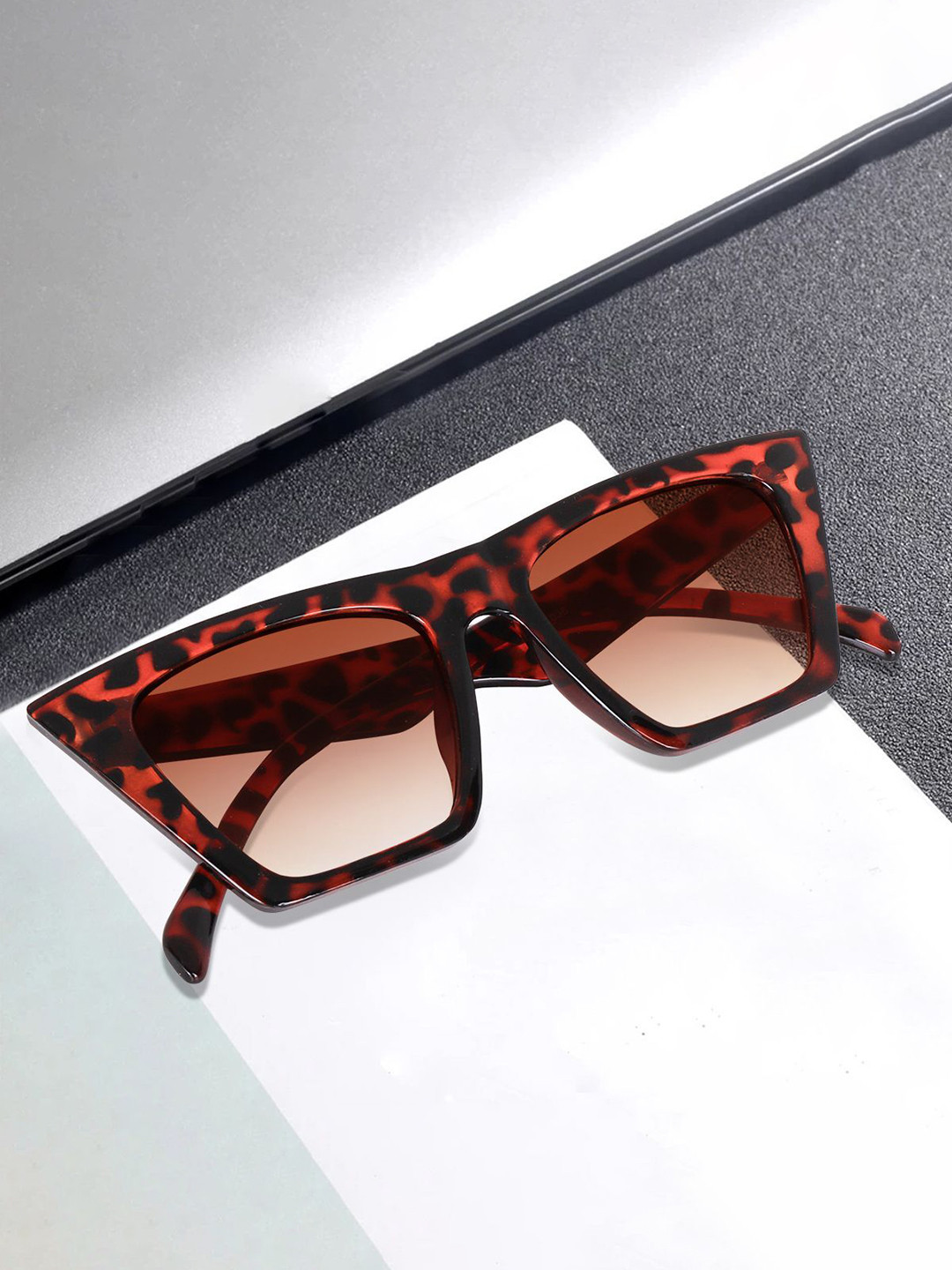 EYMEN I Unisex Brown Lens & Brown Cateye Sunglasses with Polarised and UV Protected 1036