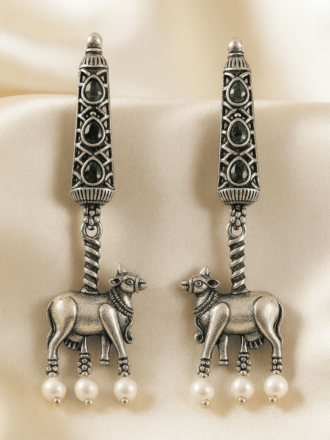 Nui Artificial Beaded Animal Shaped Drop Earrings