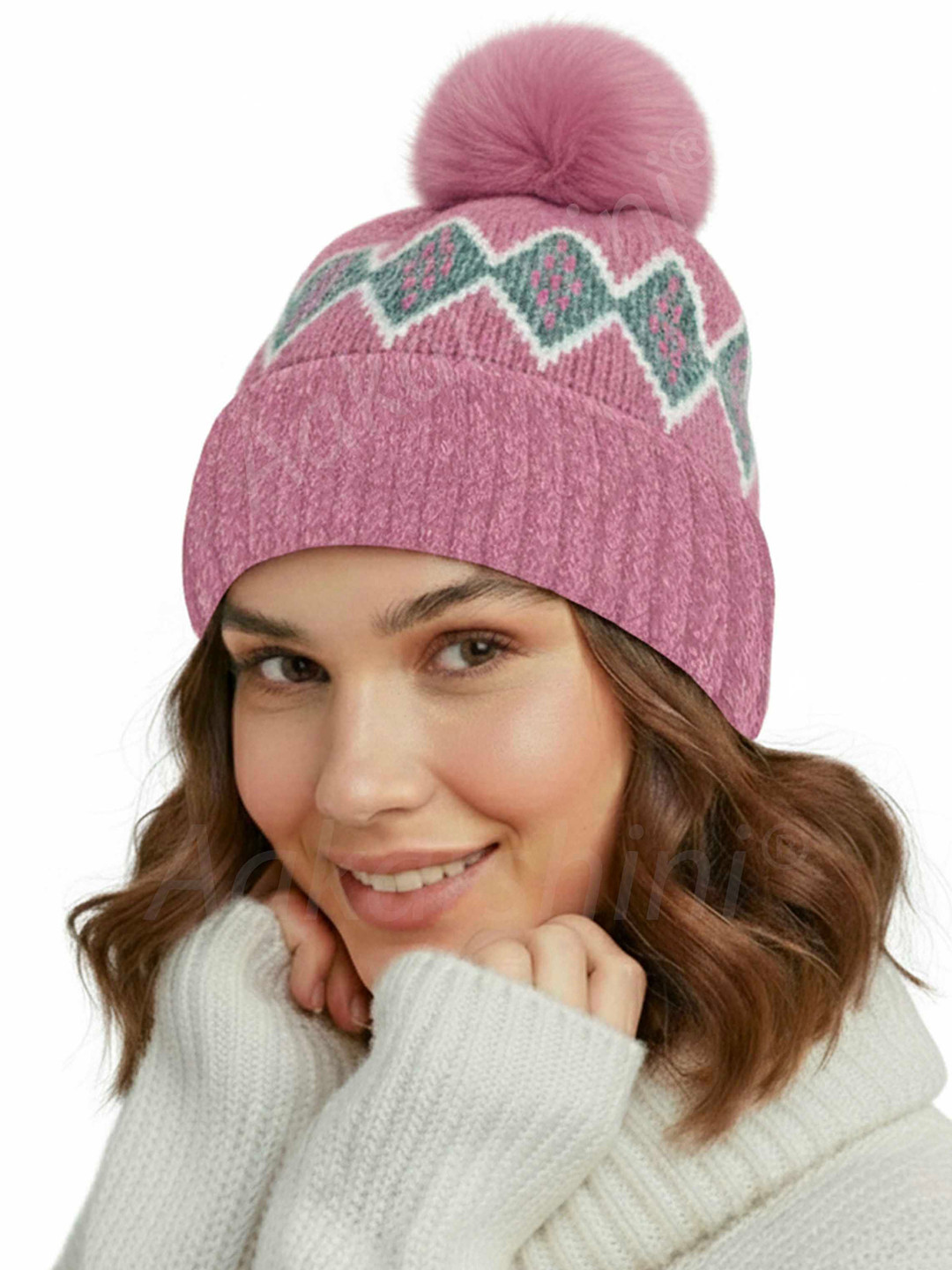 Aakarshini Women Woollen Beanie