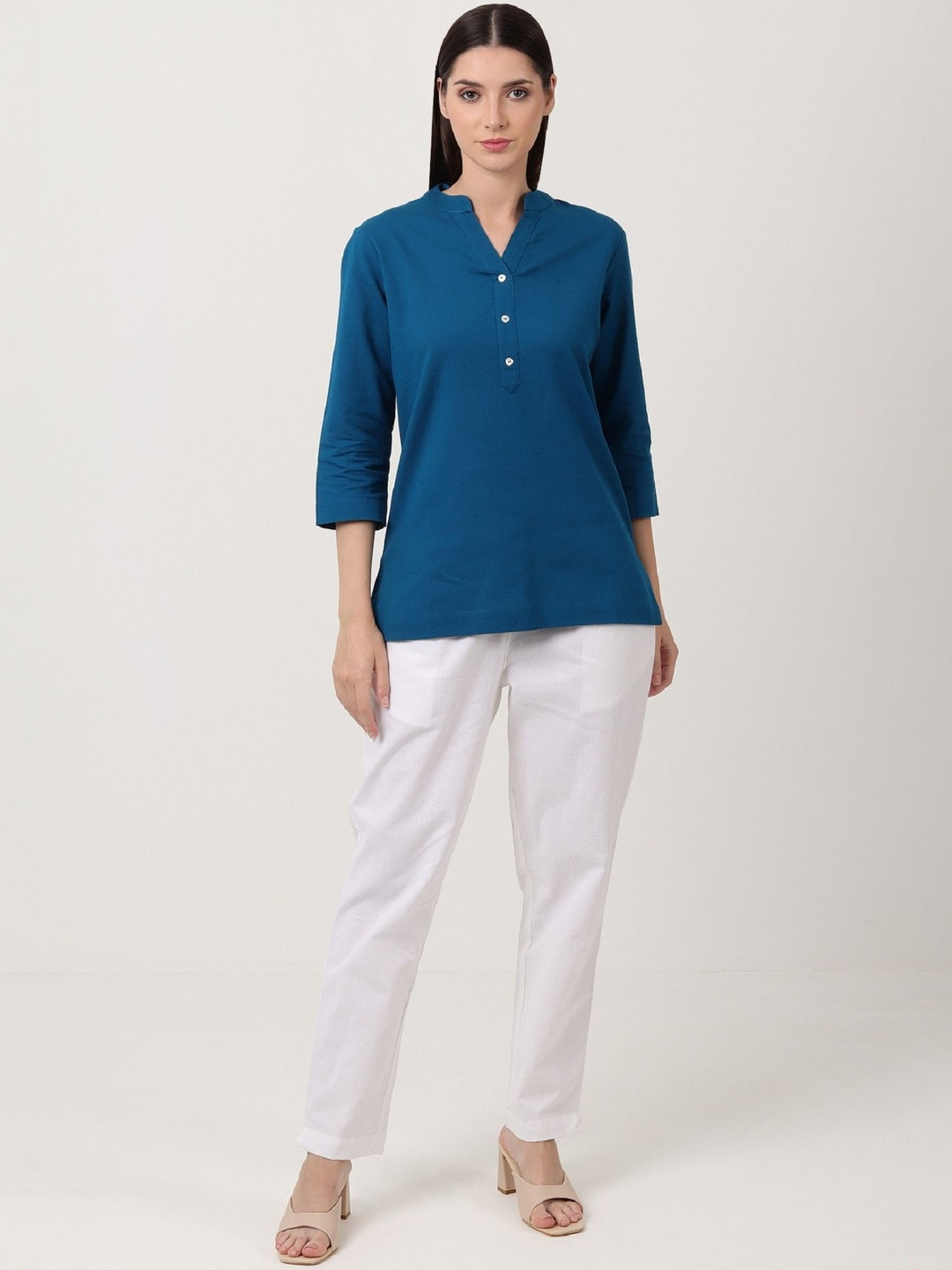 SAADHO V-Neck Pure Cotton Kurti
