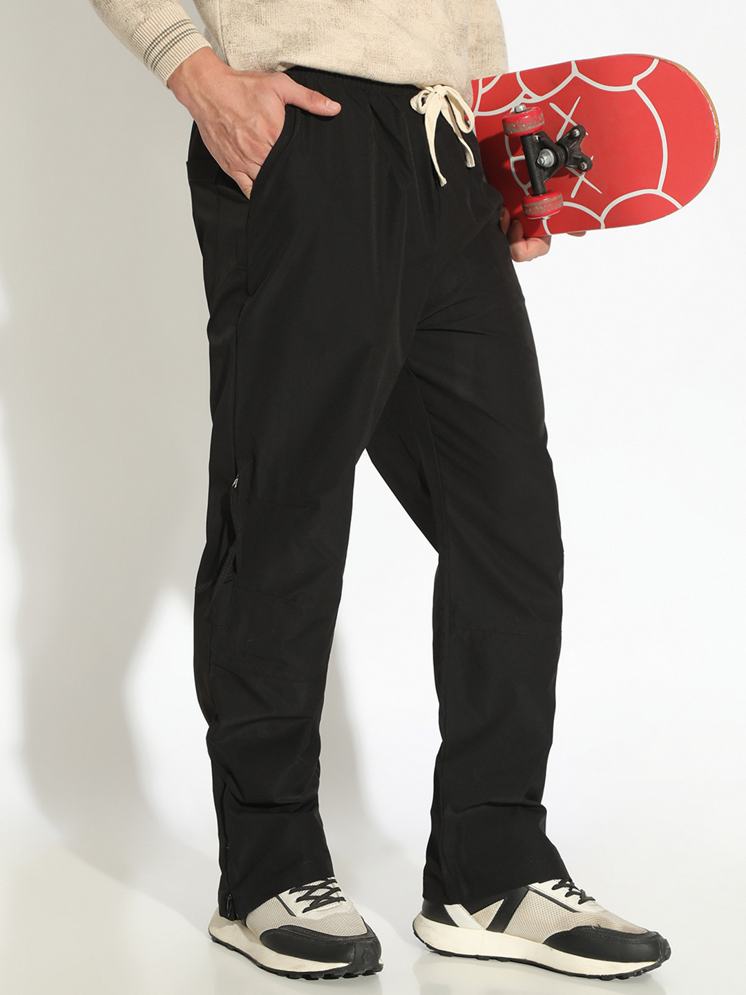 SHOWOFF Edition Men's Black Straight Fit Low rise Trousers