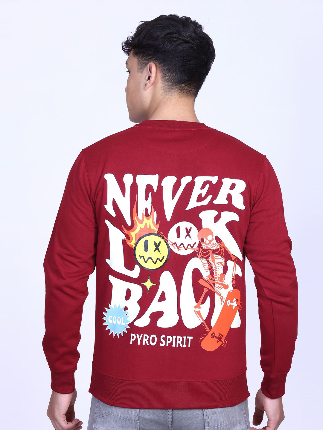 PYRO SPIRIT Men Typography Printed Full Sleeve Sweatshirt