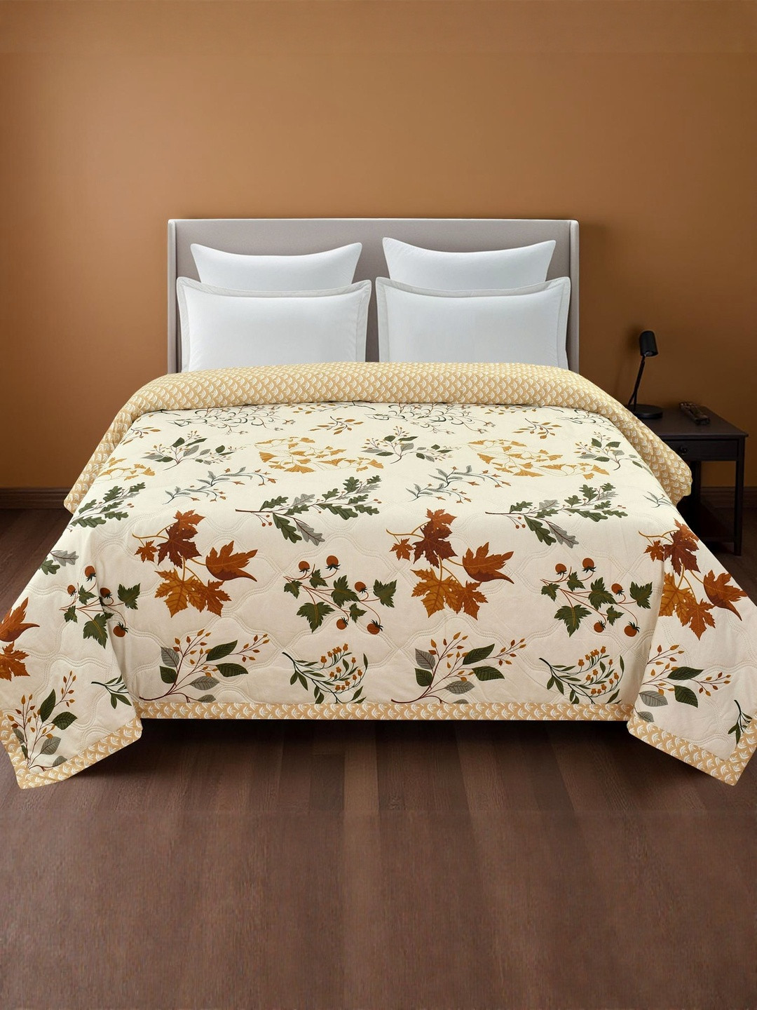 Aura Cream & Brown Leaf Printed AC Room 280 GSM Ultra Sonic Cotton Double Queen Comforter