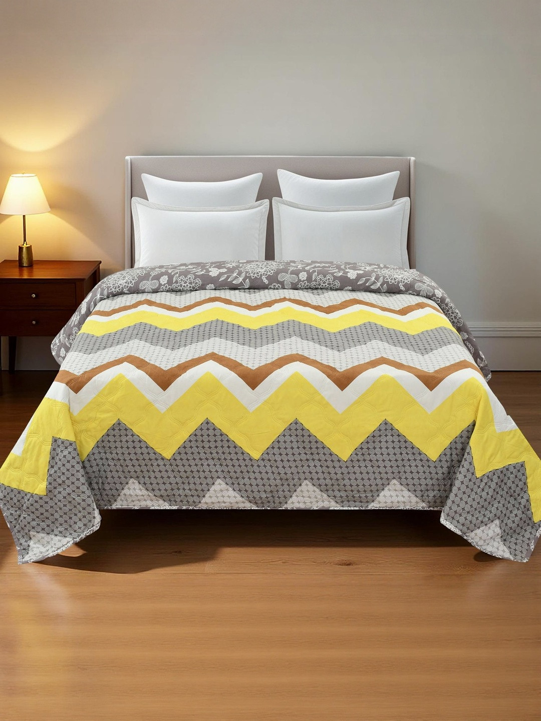Aura Ulta Sonic Yellow & Green Printed AC Room 233 GSM Cotton Double Dohar